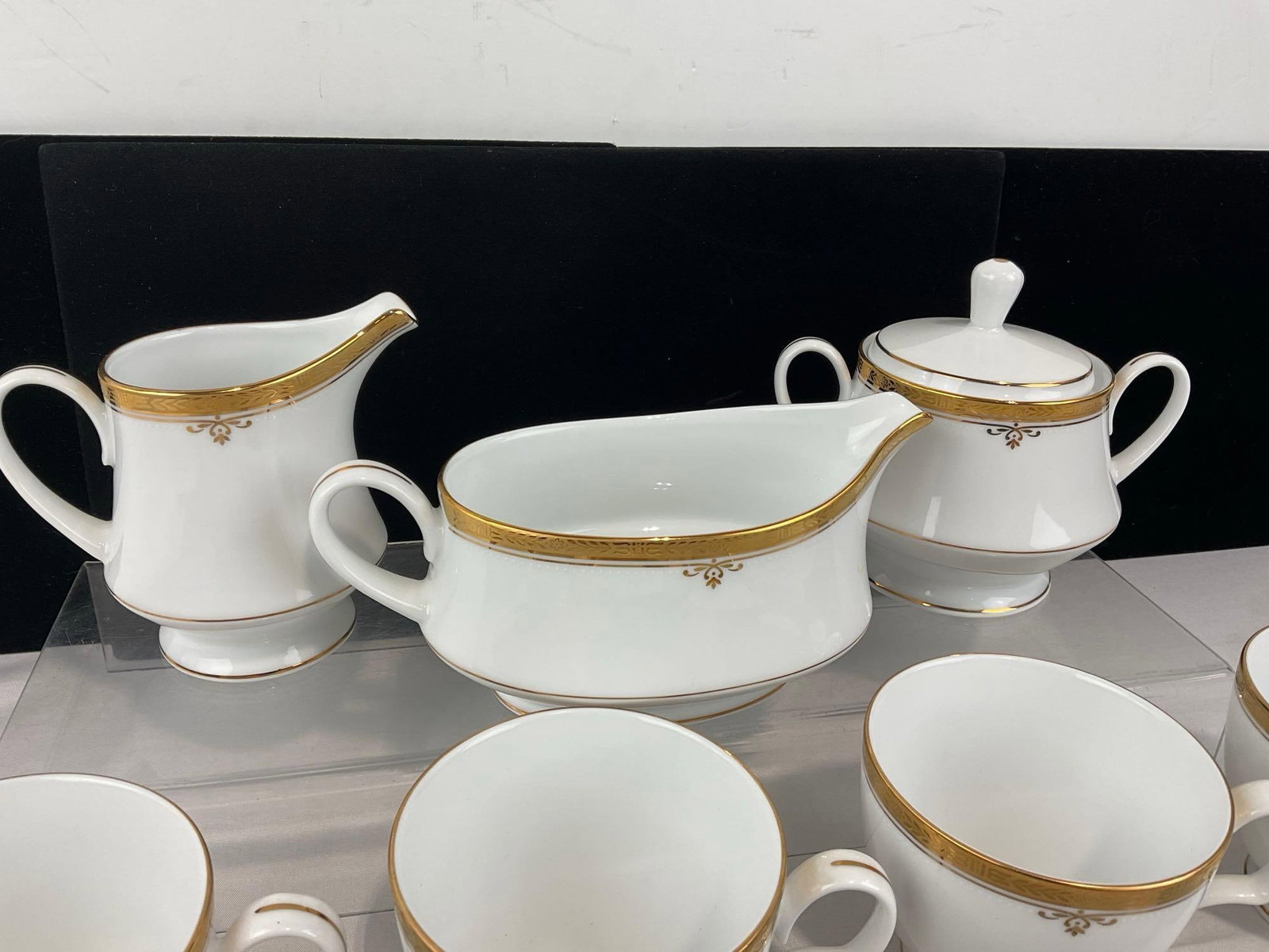 Vintage Noritake China, Buckingham Gold #4346 Pattern, Gilt Rim, 8 cups, sugar & creamer, gravy b... - 3