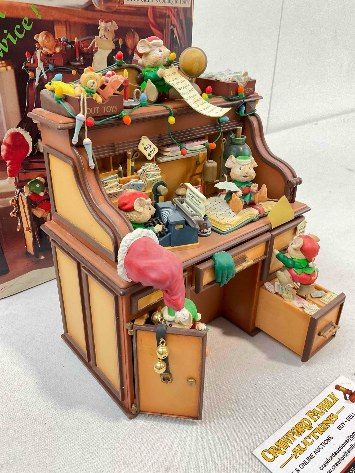 Vintage ENESCO Deluxe Lighted Action Musical "Santa Claus is Coming to Town" Decor. - 3