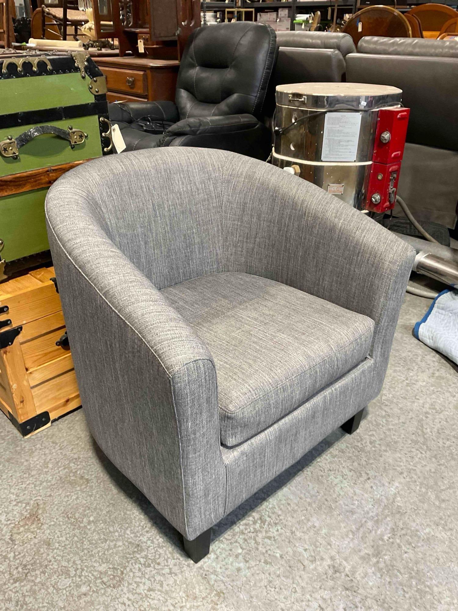 Modern HD Designs Berlin Accent Barrel Chair w/ Heathered Gray Fabric Upholstery. See pics. - 2