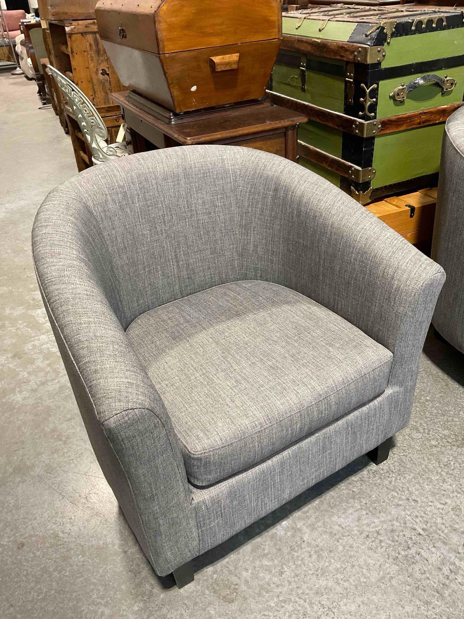 Modern HD Designs Berlin Accent Barrel Chair w/ Heathered Gray Fabric Upholstery. - 3