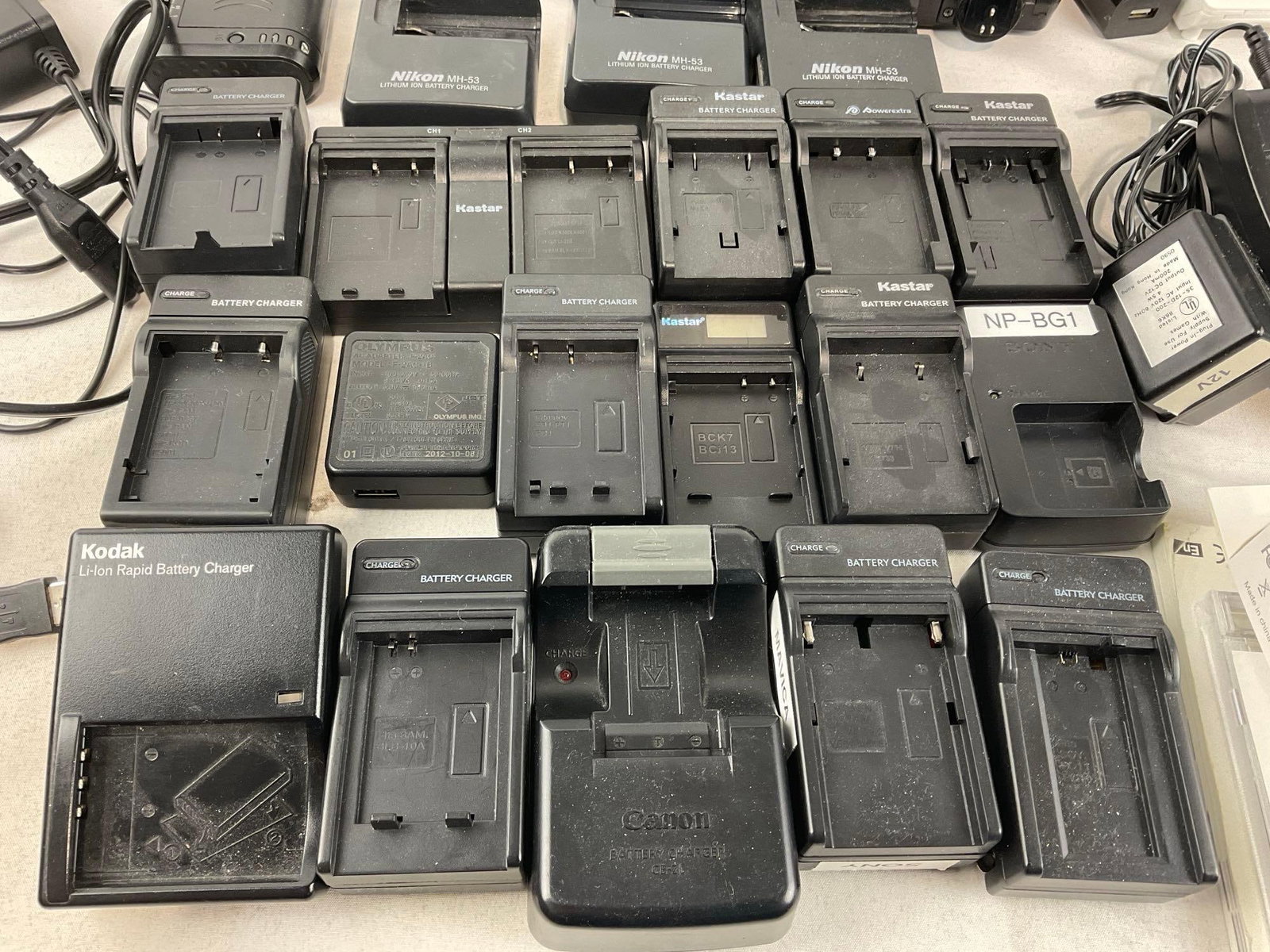 Large Selection of Battery Chargers, for Cameras, Camcorders & more, Kodak, Nikon, Canon & more - 2
