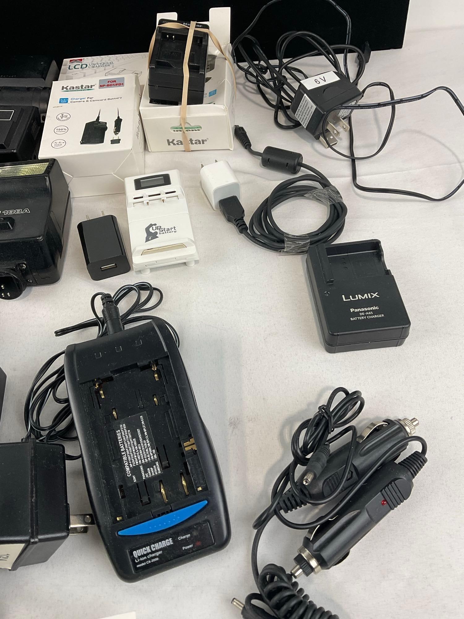 Large Selection of Battery Chargers, for Cameras, Camcorders & more, Kodak, Nikon, Canon & more - 4