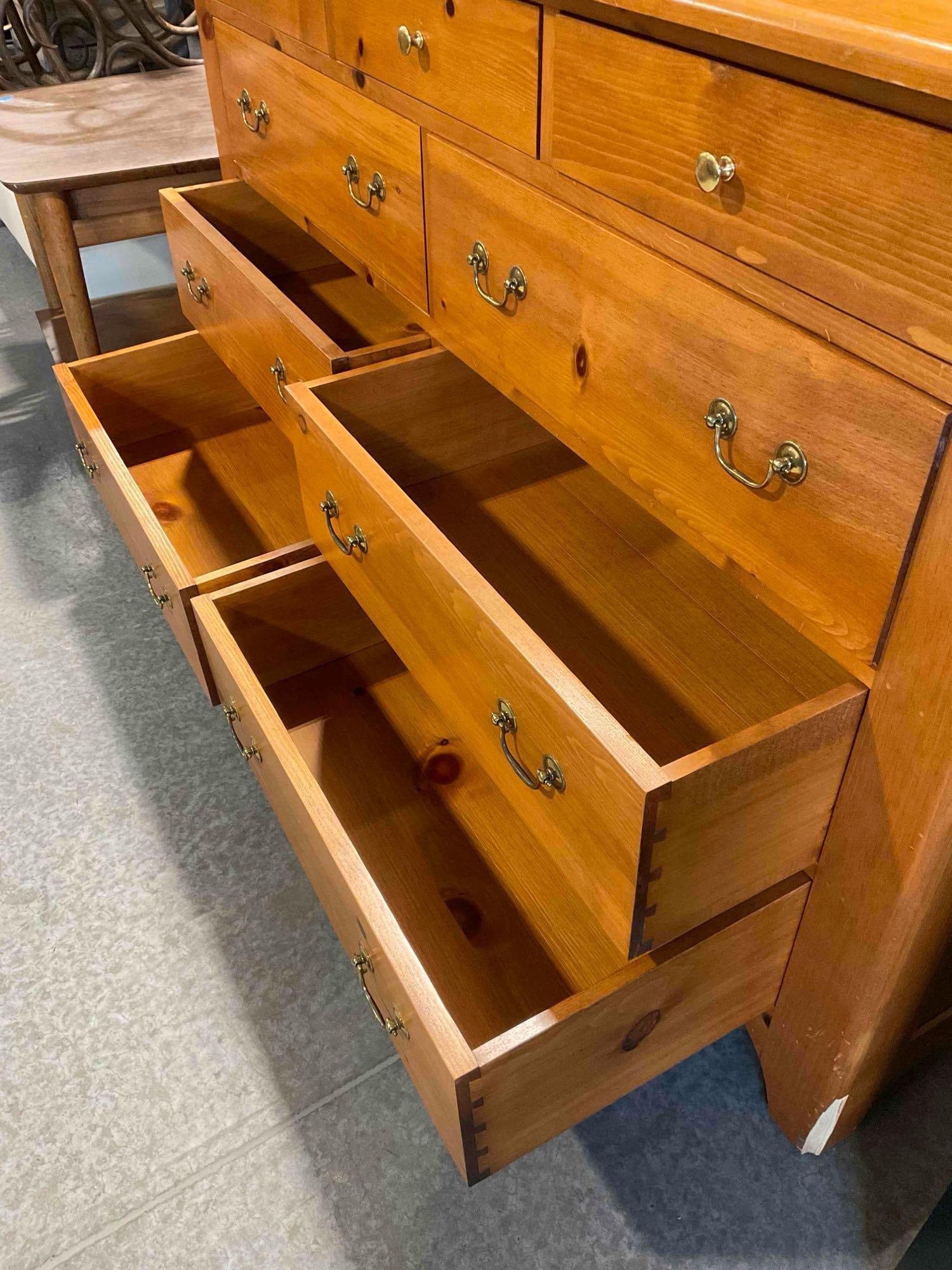 Handsome Vintage Tom Seely Furniture Pine? Wood 9 Drawer Dresser w/ Triptych Mirror. - 9
