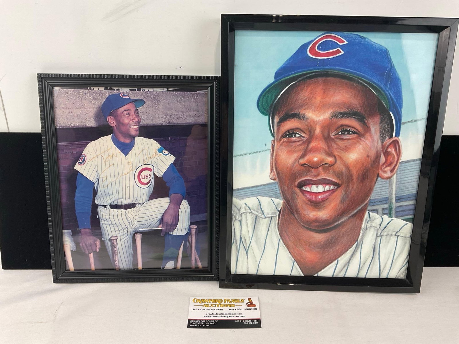 Framed Chicago Cubs Ernie Banks Topps #217 Color Pencil Illustration & Signed Photo: These sports lots are from a single consignor sports collection, including memorabilia hand sign in person at training camps & events by the consignor & and his father. Please see description