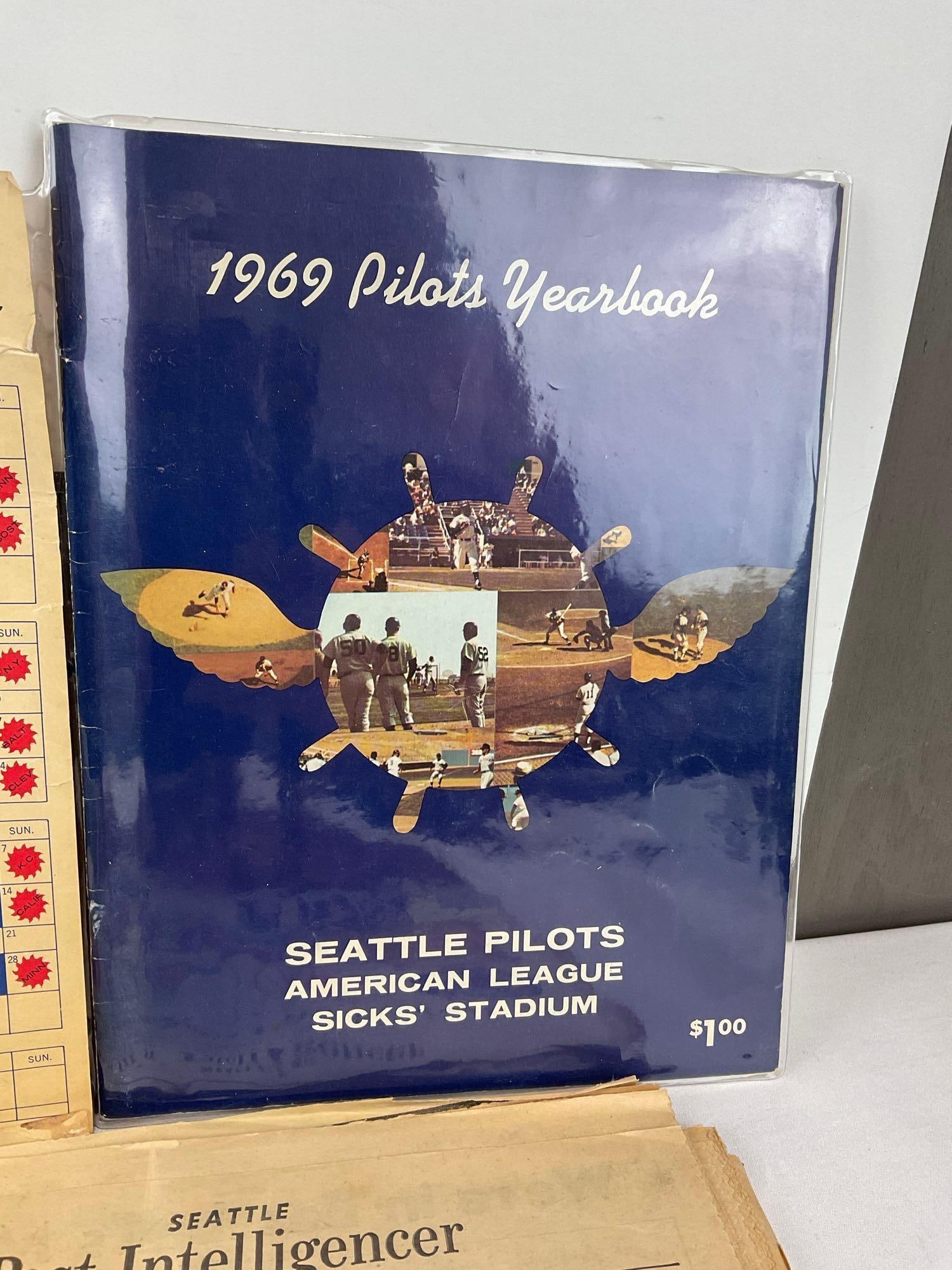Vintage 1960s Seattle Pilots Scorebooks, Schedule, Yearbook, Framed Photo, Post-Intelligencer Pap... - 4