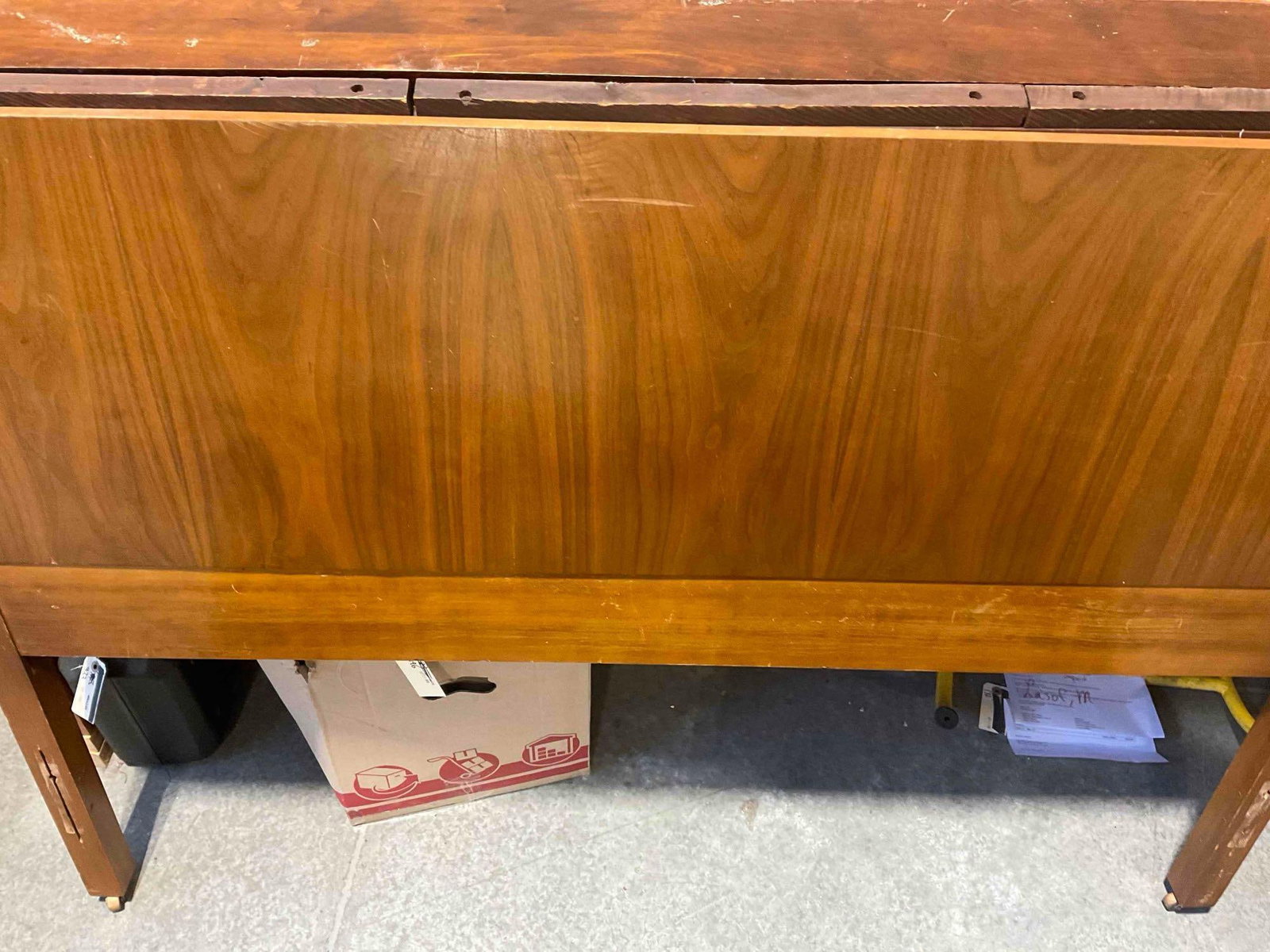 Handsome Antique Art Deco Waterfall Style Queen Sized Walnut? Wood Bed Frame w/ Lovely Grain. - 4
