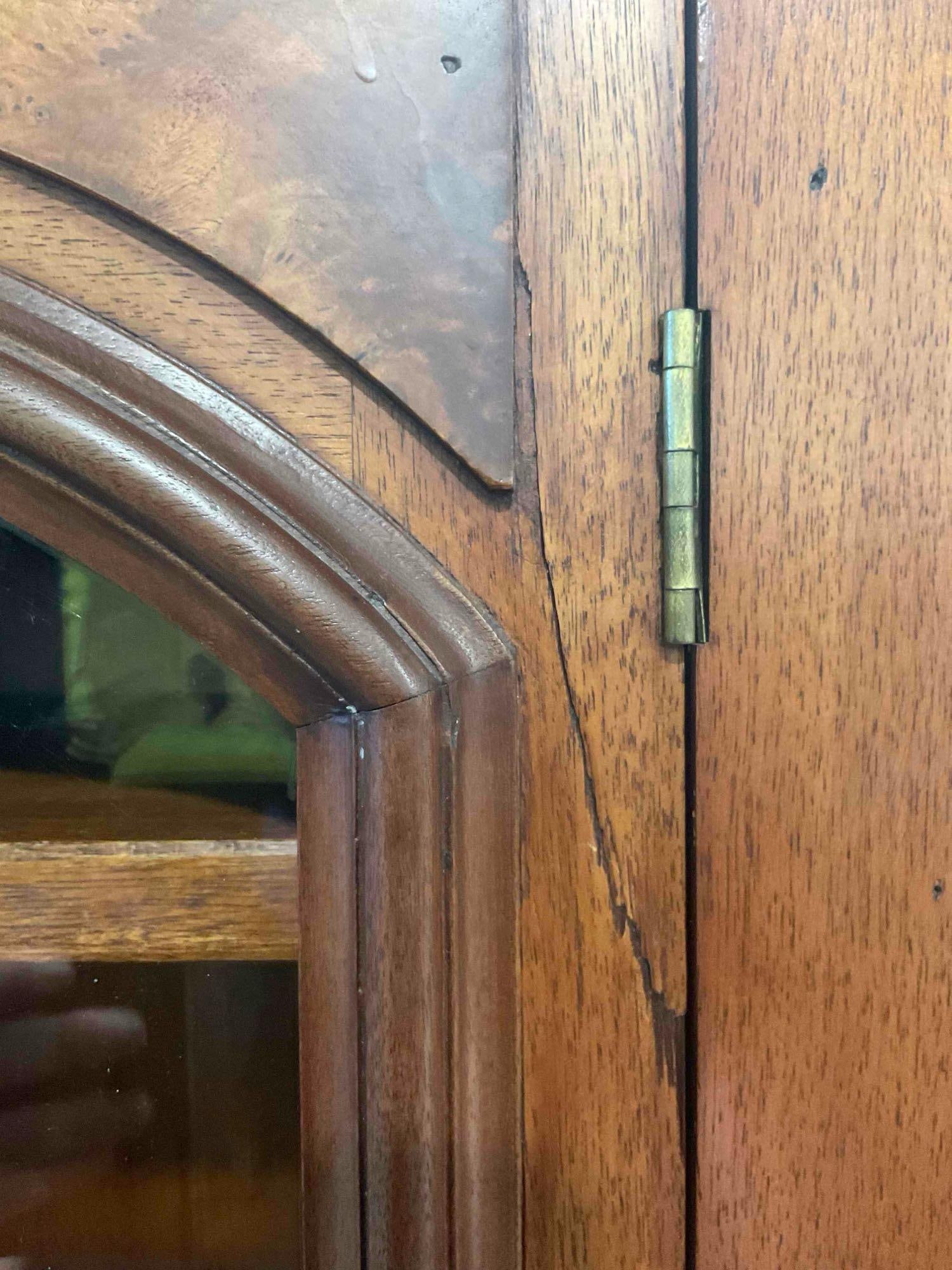 Gorgeous Antique Victorian Walnut & Burl Wood Library Bookcase w/ Arched Glass Doors. - 9