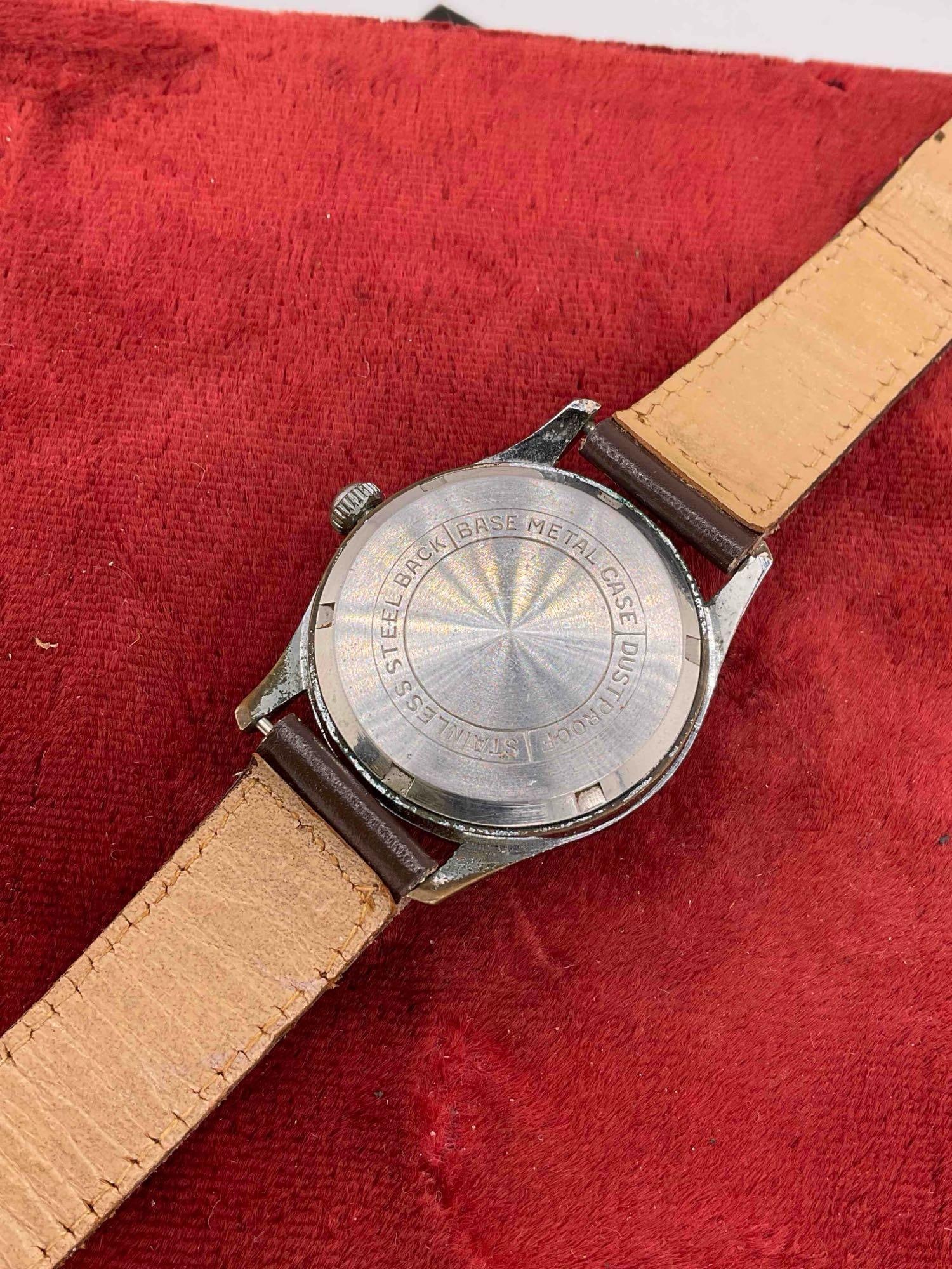 Vintage 1970's Hard On Kama Sutra Men's wrist watch w/ swiss movement. See pics - 3