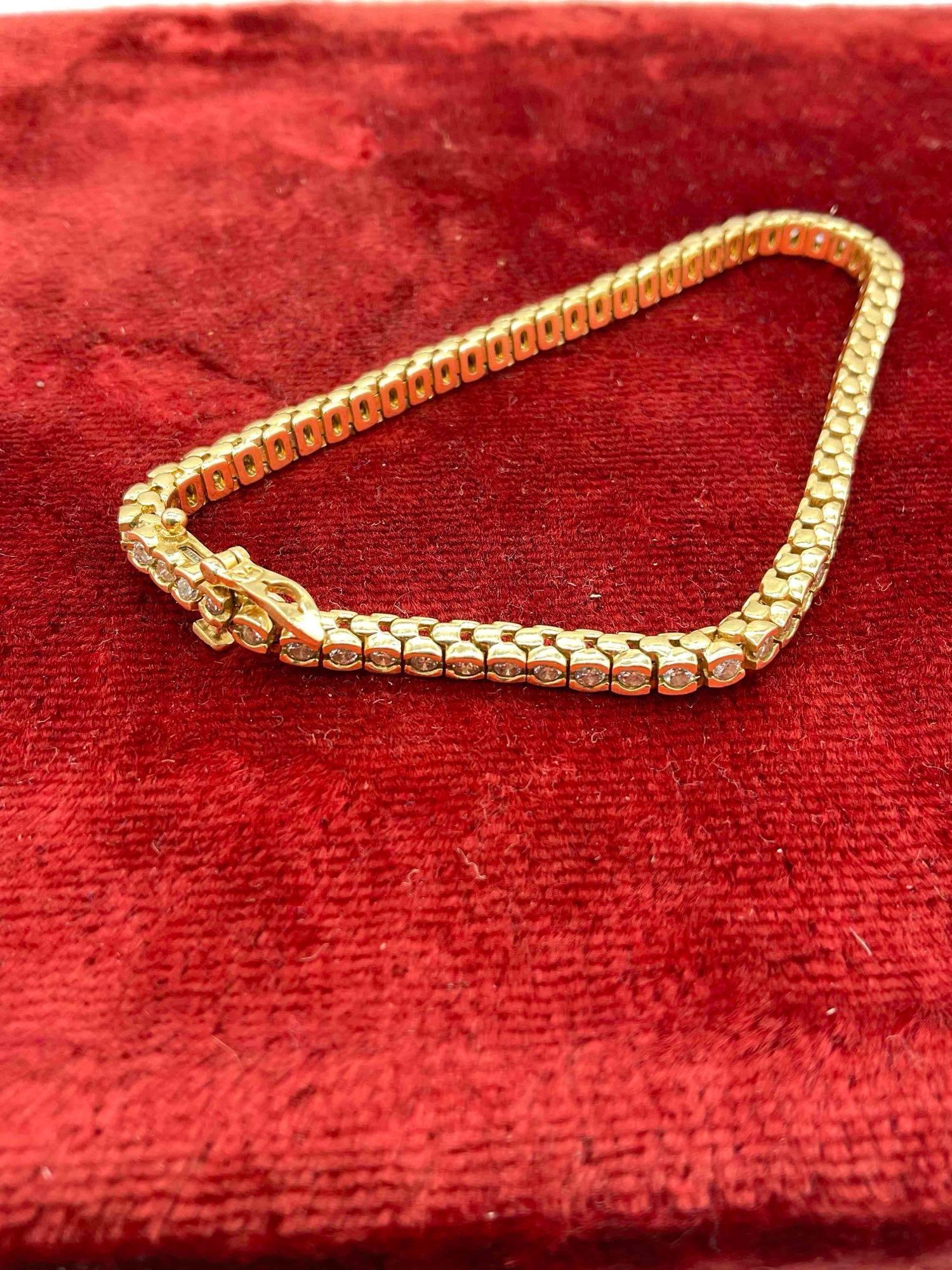 14K gold & diamond Tennis Bracelet feat. 65 Round Brilliant cut diamonds 2 Cts. total 14.87 Grams - 4