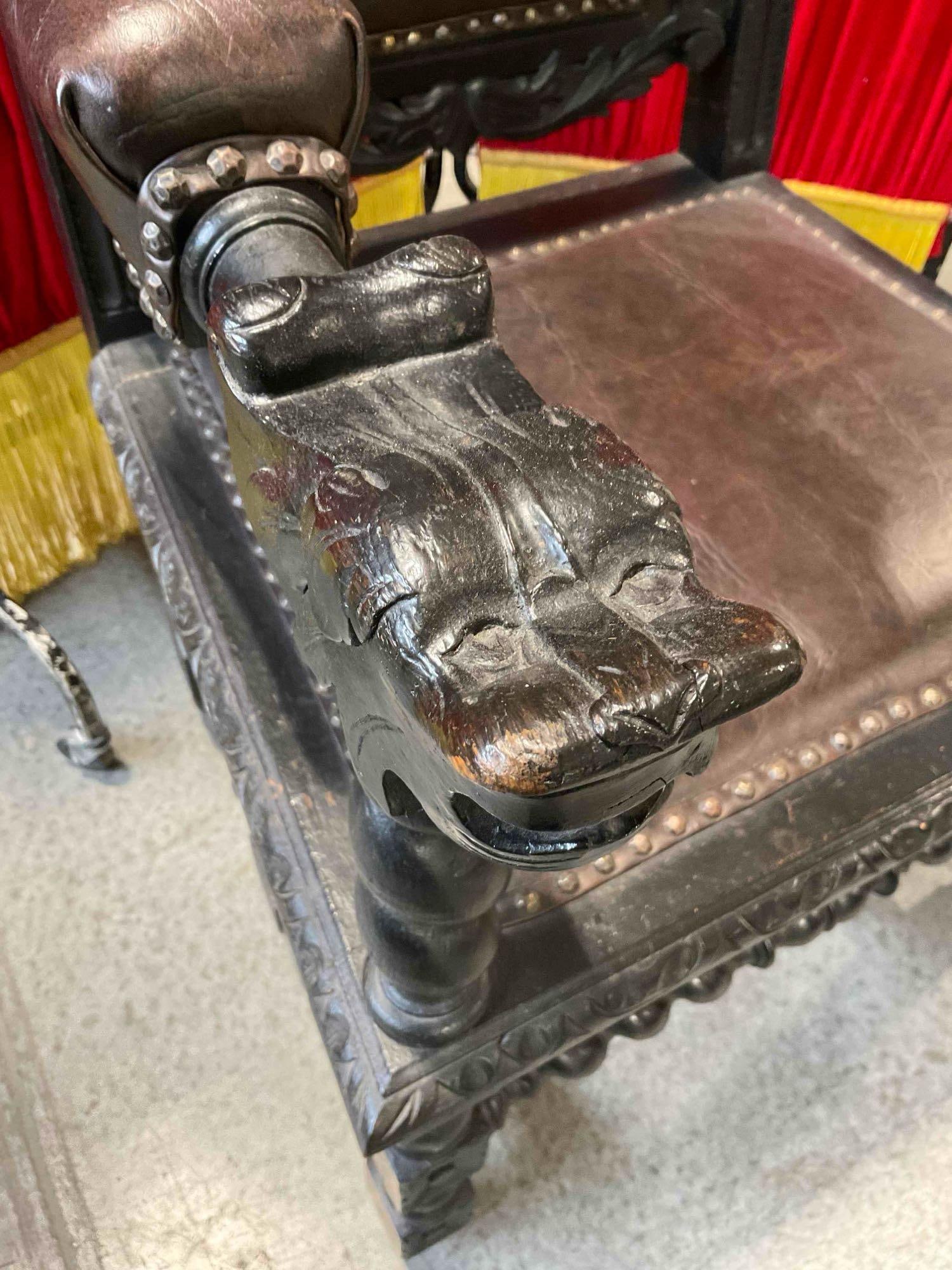 Antique 18/19th Cent.European Renaissance, Boroque Carved Dark Wood Throne Chair w/ Lion Details. - 5