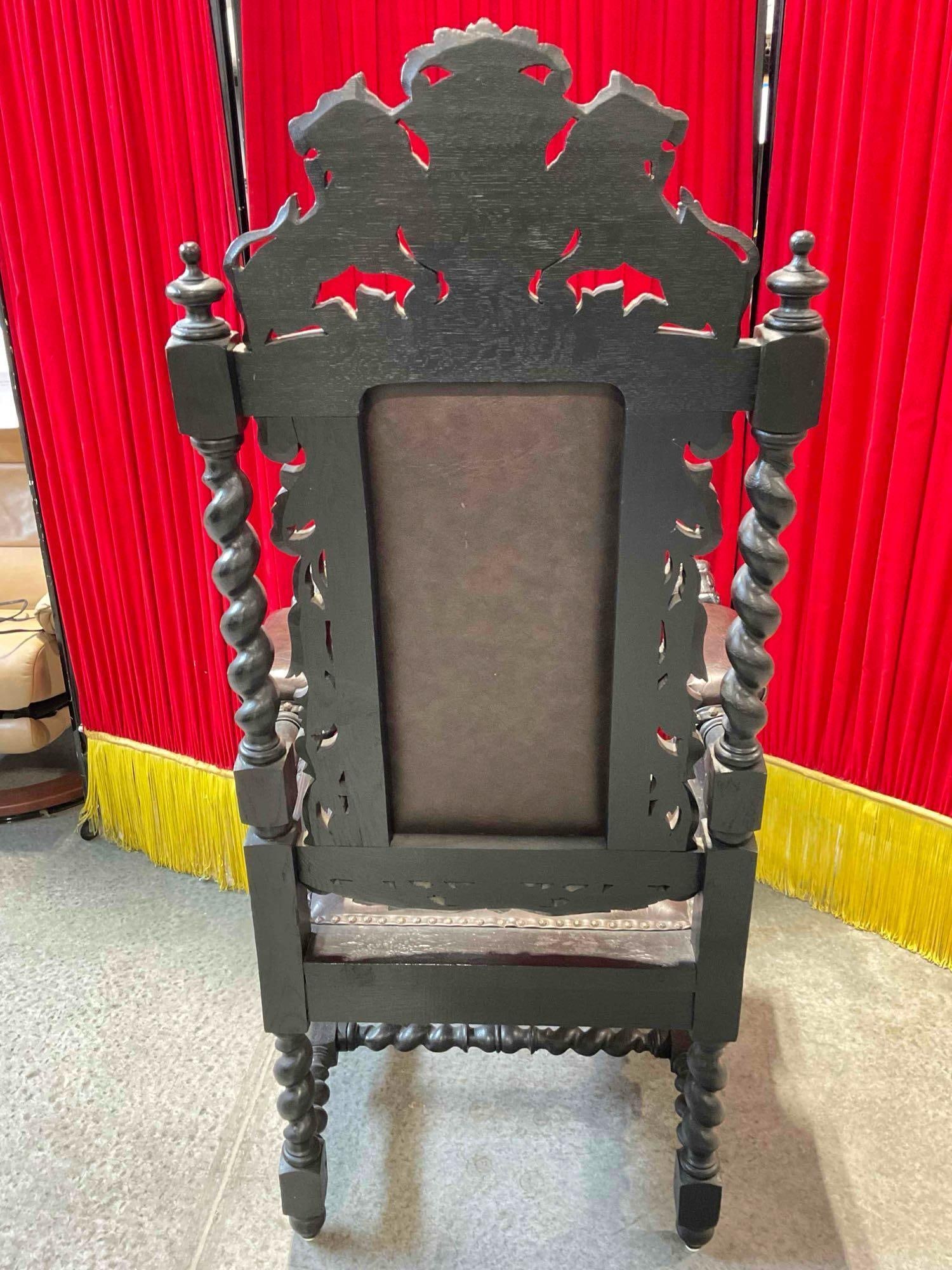 Antique 18/19th Cent.European Renaissance, Boroque Carved Dark Wood Throne Chair w/ Lion Details. - 6