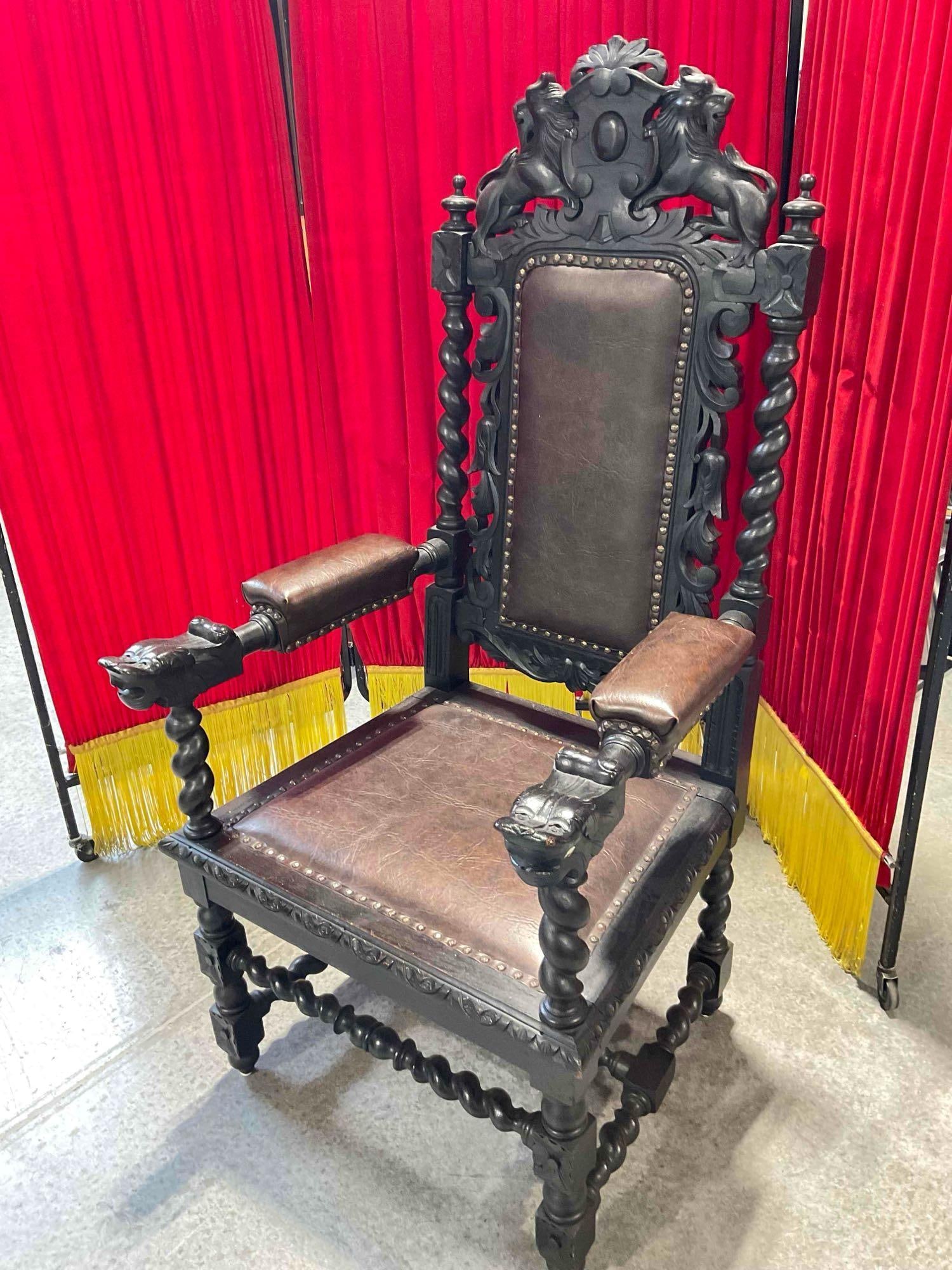 Antique 18/19th Cent.European Renaissance, Boroque Carved Dark Wood Throne Chair w/ Lion Details. - 3