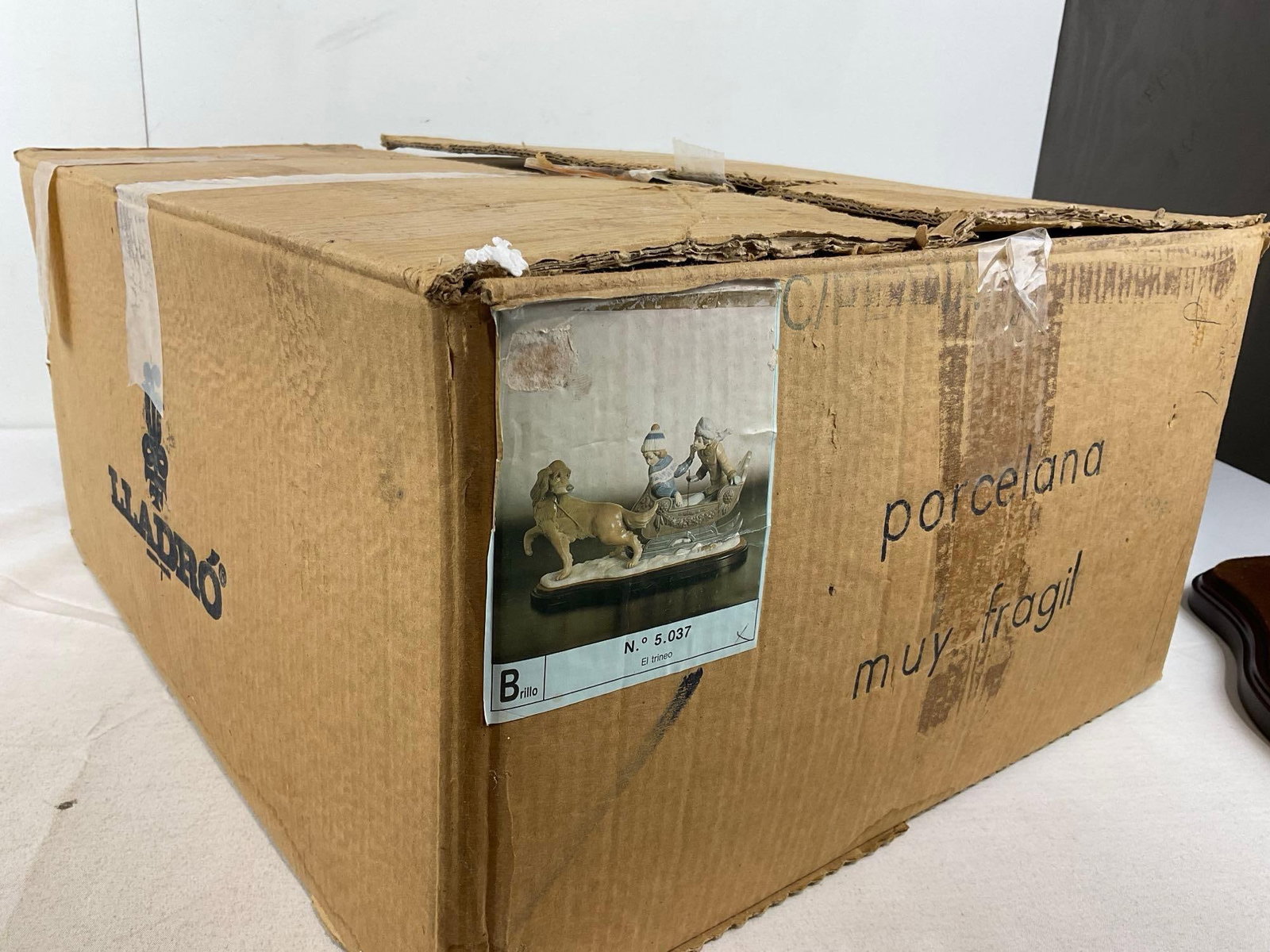 LLADRO 5037 Retired Sleigh Ride Glazed Porcelain Figurine, w/box, 10h x 19w x 6d inches - 8