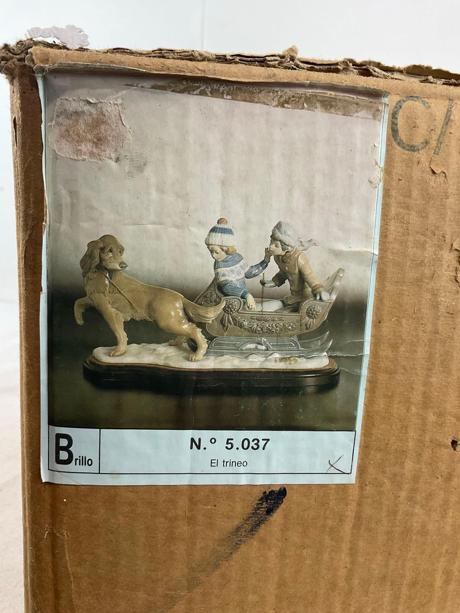 LLADRO 5037 Retired Sleigh Ride Glazed Porcelain Figurine, w/box, 10h x 19w x 6d inches - 9