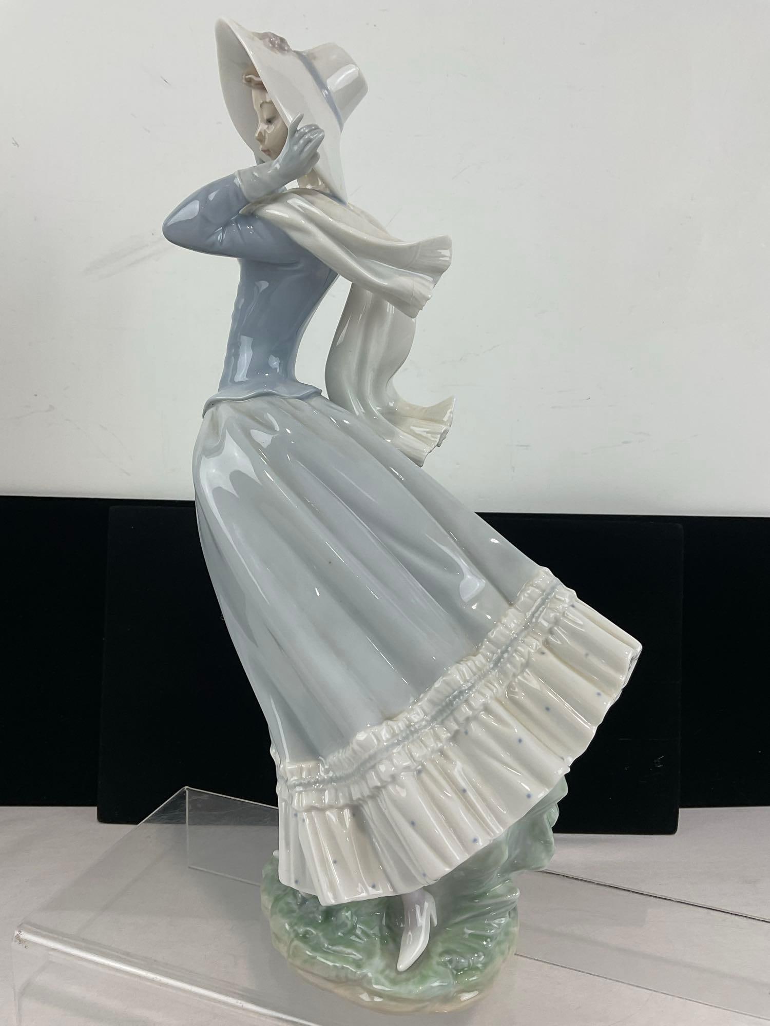 LLADRO Glazed Porcelain Figurine in box, #4936 Spring Breeze, 14x7x7 inches - 3
