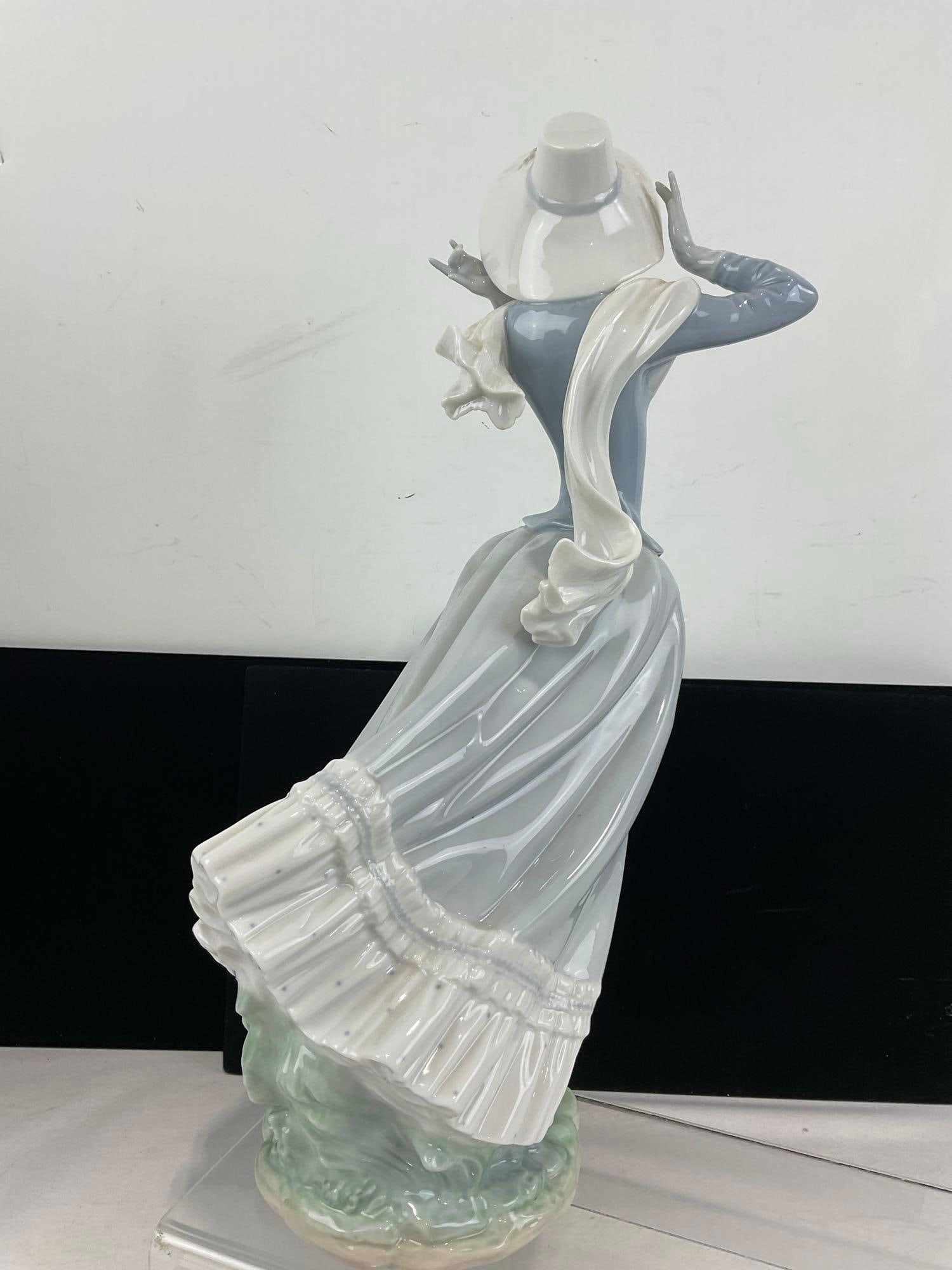 LLADRO Glazed Porcelain Figurine in box, #4936 Spring Breeze, 14x7x7 inches - 4