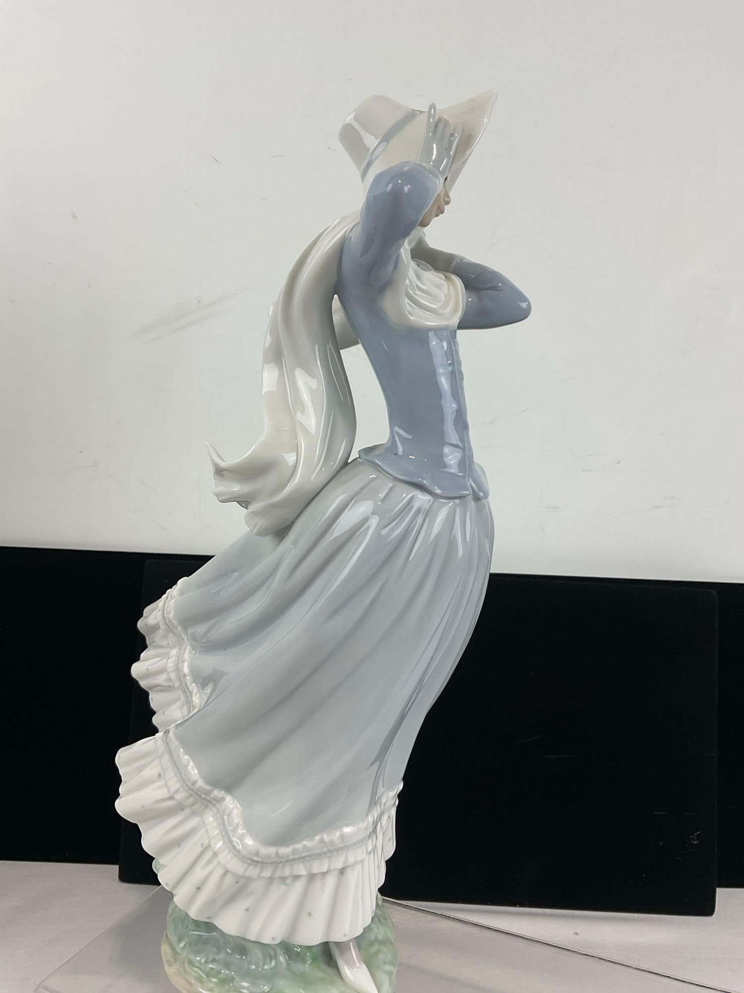 LLADRO Glazed Porcelain Figurine in box, #4936 Spring Breeze, 14x7x7 inches - 5