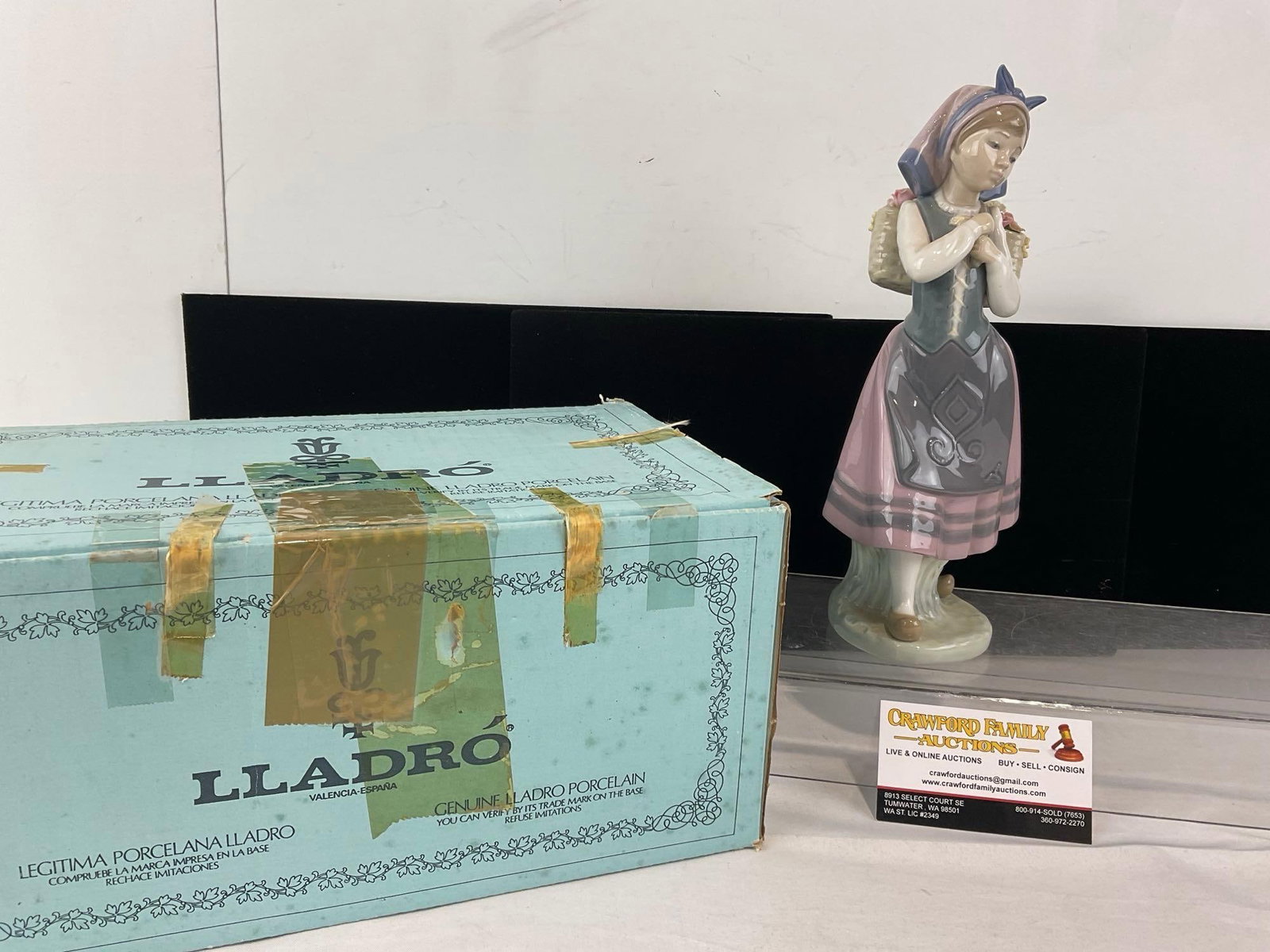 LLADRO Glazed Porcelain Figurine in box, #1417 Natures Bounty, 11x5x4 inches: Issued in 1982 & retired in 1995. Original retail 340.00 See pics for condition. The box measures approx 7h x 13w x 8d inches. E-6710 Valued 200-300
