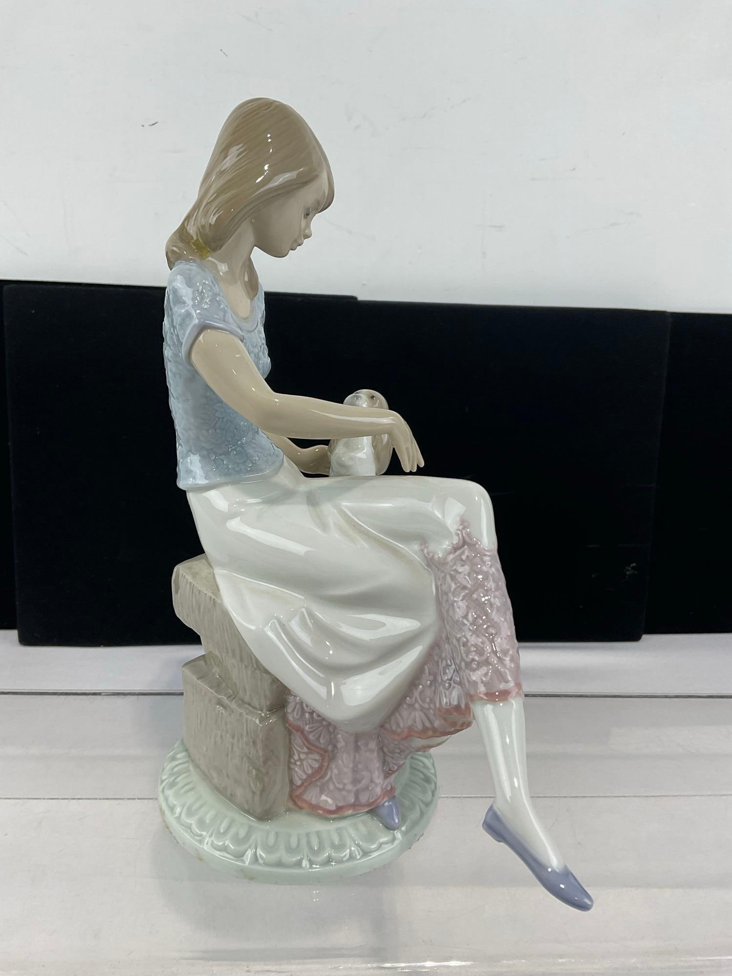 LLADRO Glazed Porcelain Figurine in box, #04847 Classic Dance, 10x8x5 inches - 4