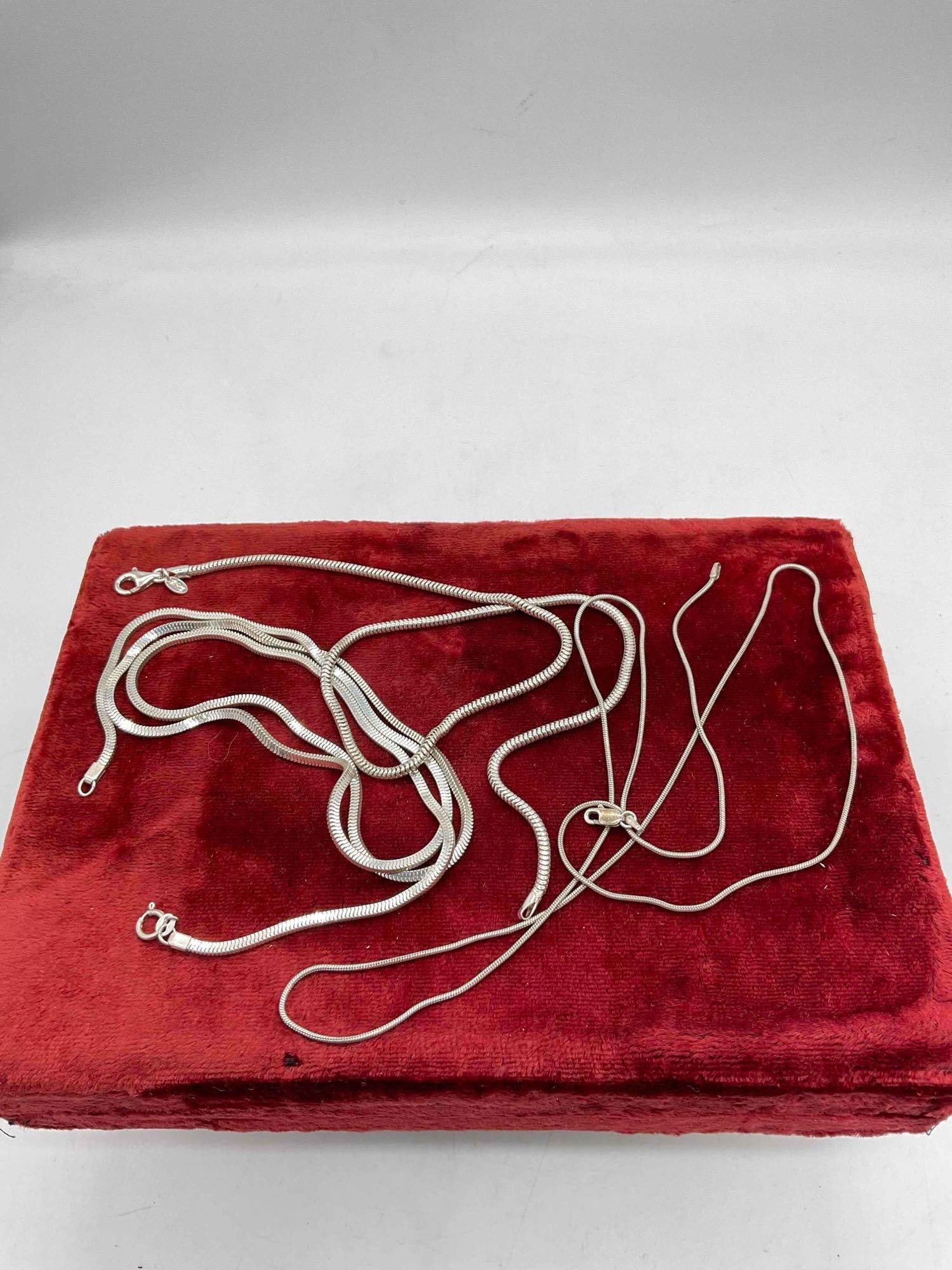 3 pcs Vintage Sterling Silver Long Necklaces.: 3 pcs Vintage Sterling Silver Long Necklaces. necklaces measure 30", 18" & 32" respectively. Weighs 47 grams. DM-1554