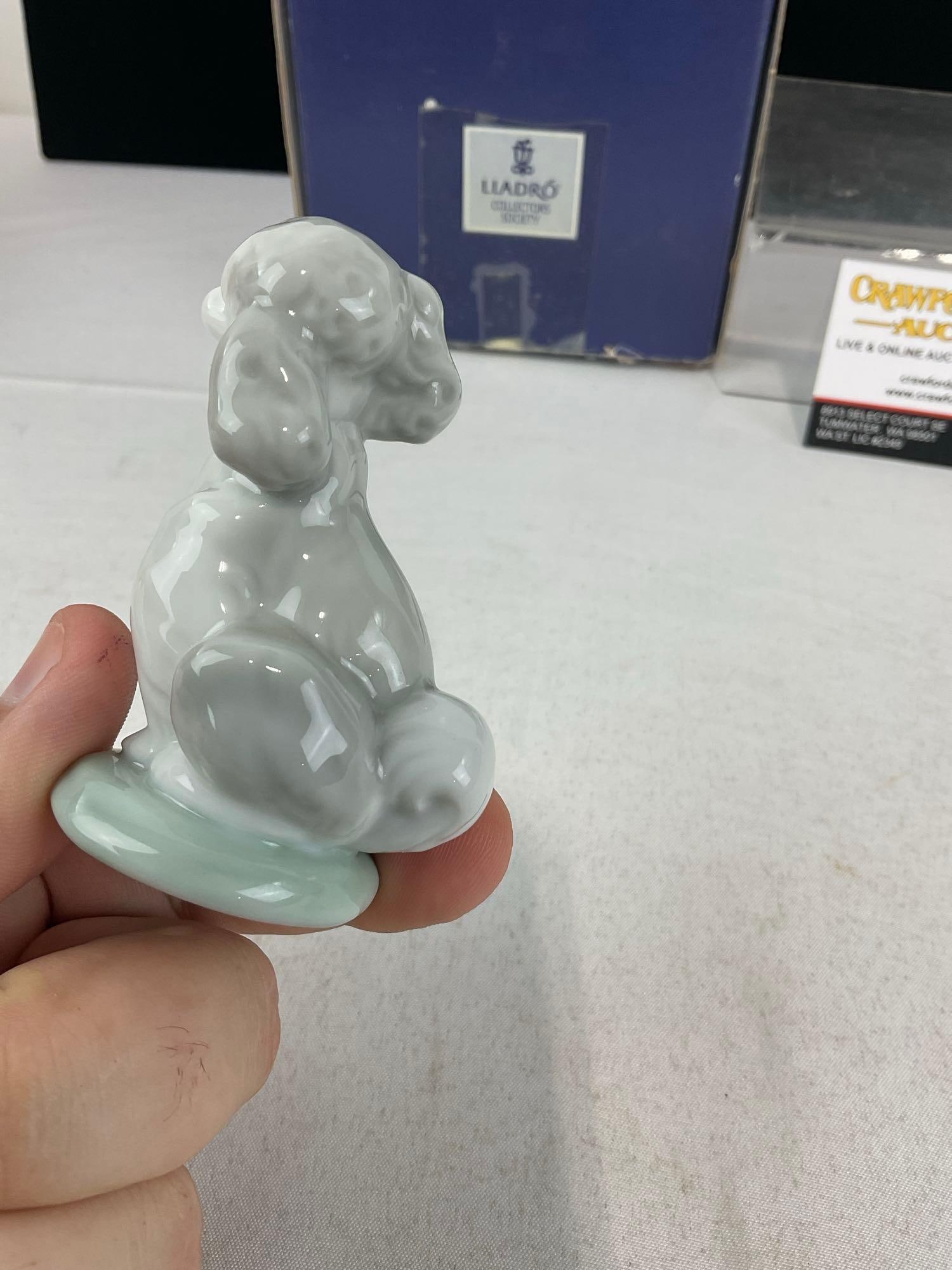 LLADRO Small Glazed Porcelain Puppy Figure, Society 2000, A Friend for Life, #7685, 3 inch tall - 3