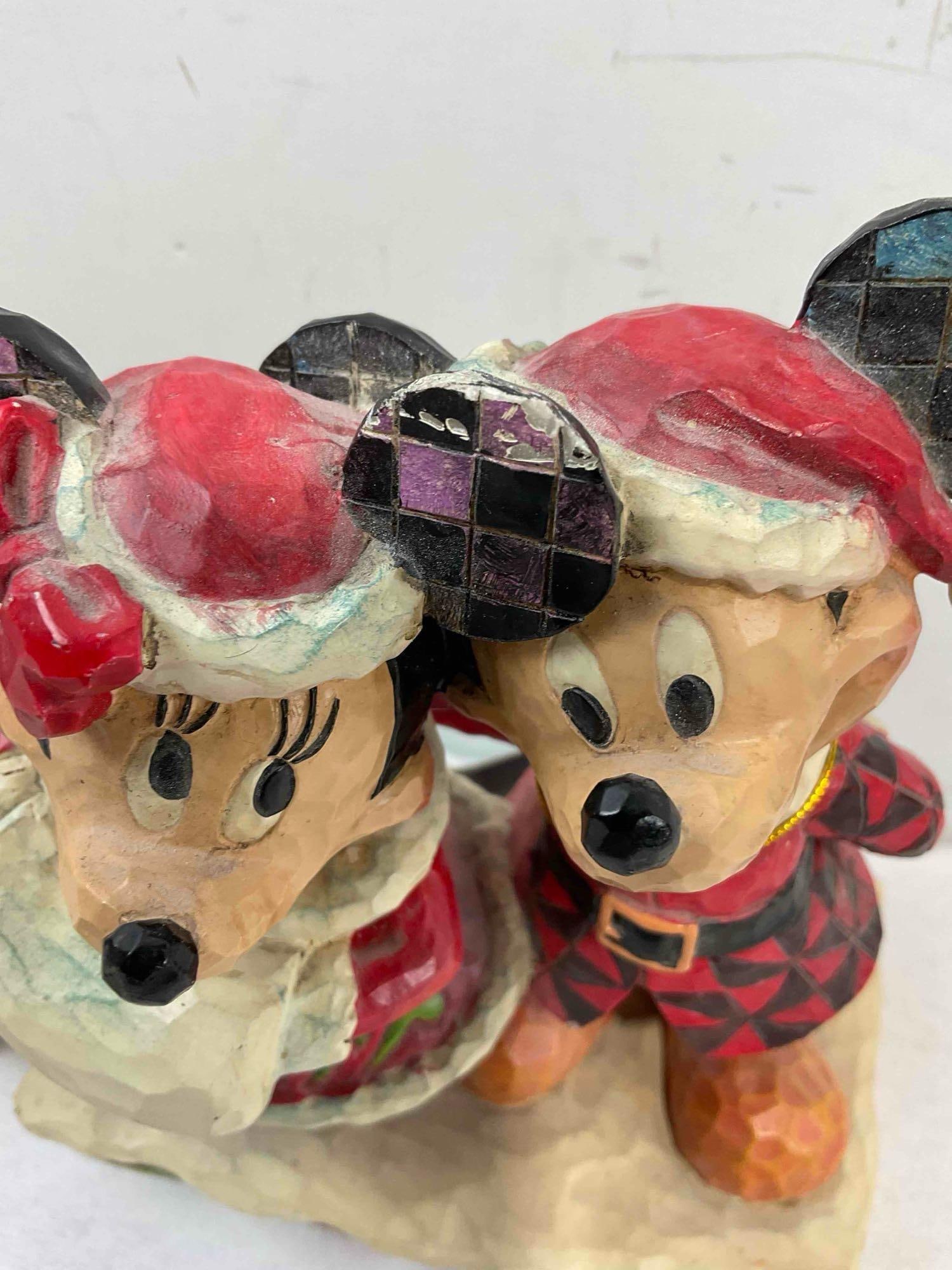 4 pcs Jim Shore ENESCO Disney Showcase Composite Christmas Decorative Figurines. - 6