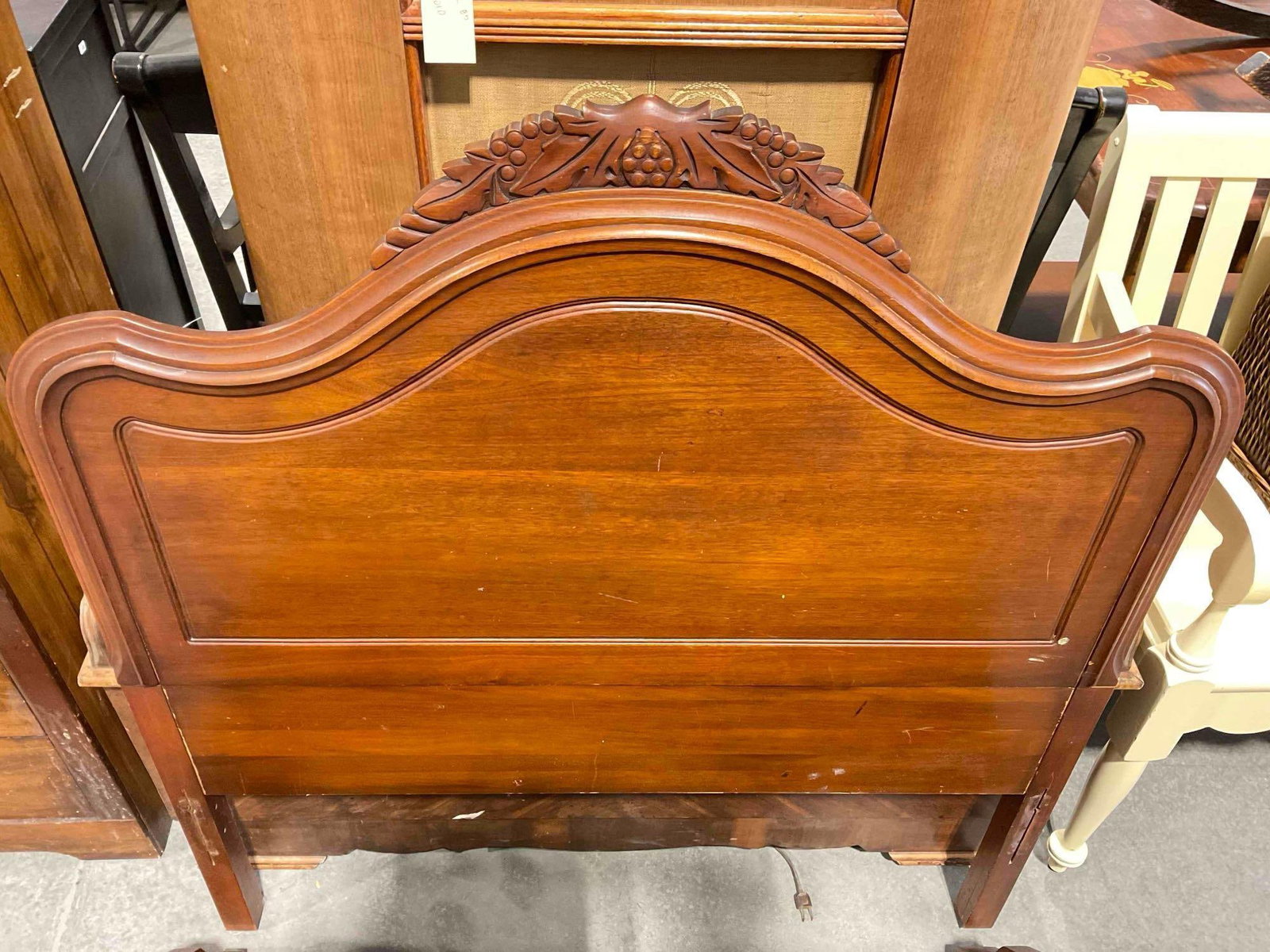 Vintage Davis Cabinet Company Walnut Wood Twin Bed Frame w/ Carved Grape Details. See pics. - 4