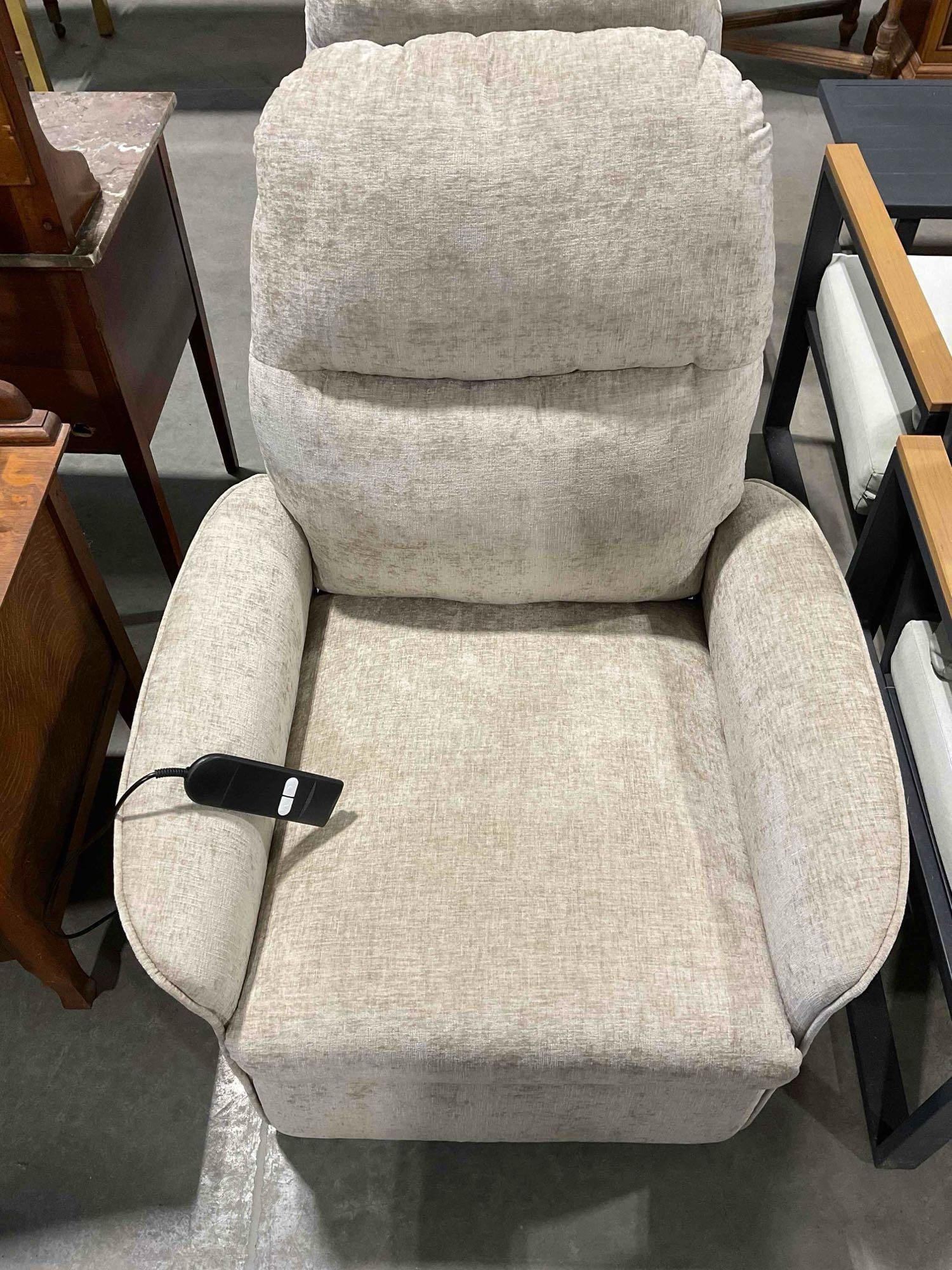 Power Recliner Chair w/ Soft Oyster Toned Upholstery. Tested, Works. See pics.: Power Recliner Chair w/ Soft Oyster Toned Upholstery. Tested, Works. No stains, minor wear as indicative of age and use, tested and works, see photos for condition. Twin to lot 73. Measures 32" x 30"