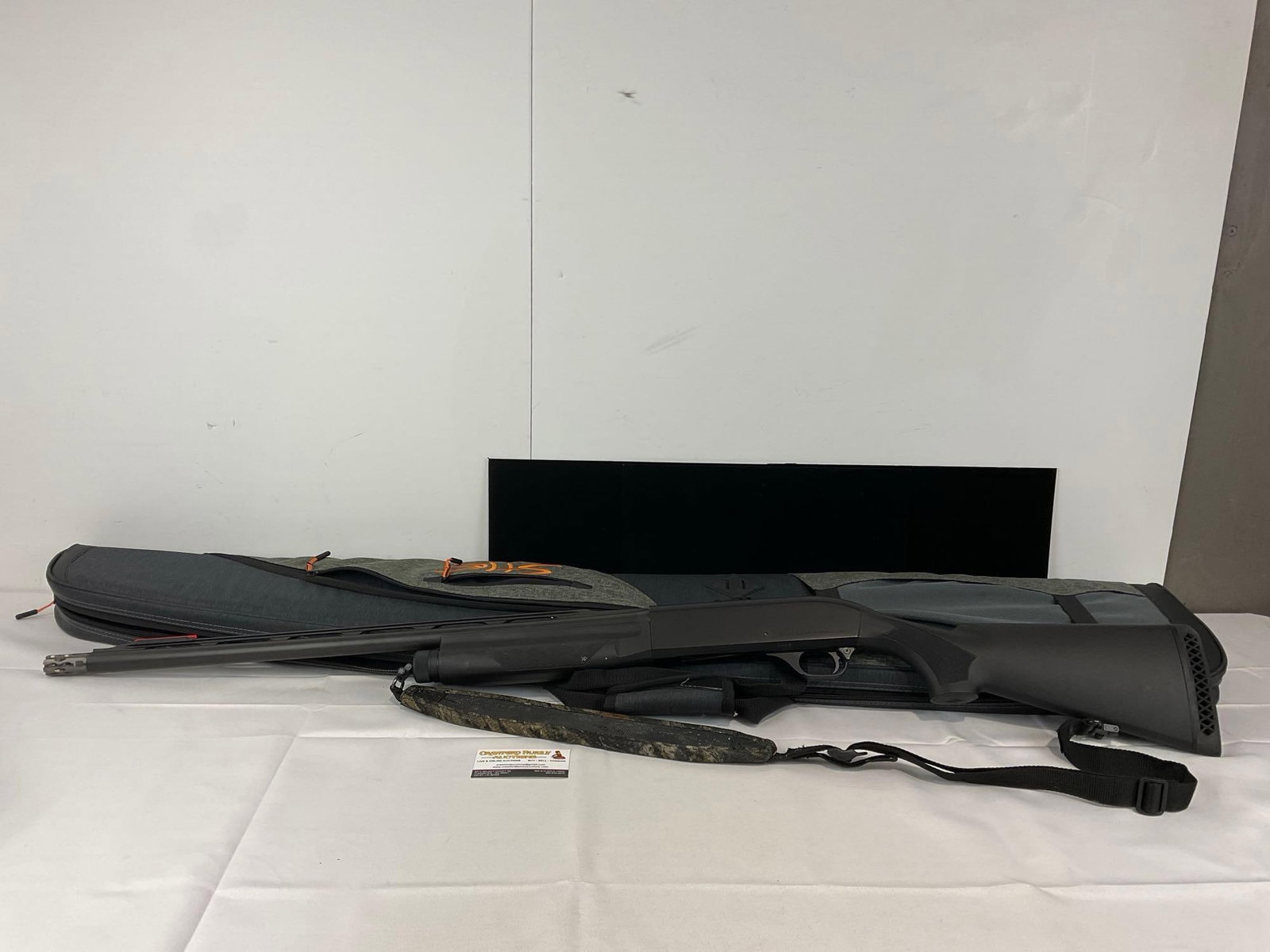 M1 Super 90 Benelli Italian 12 Gauge Shotgun, Semi-Auto SN:M457143 FFL: Looks to be a tube magazine of about 5-6 rounds. The barrel measures approx 24 inches, in total 48 inches. Serial Number: M457143. Appears to be in good shape. See pics. E-5600