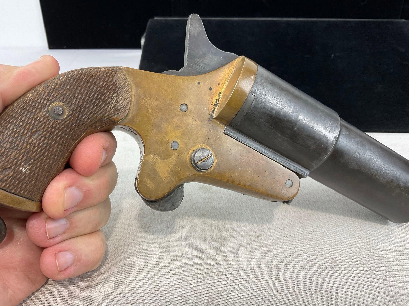 WWI era French Model 1918 Bte. SGOG Flare Gun, Brass & Steel, 1.5 in bore, spur trigger, SN:2354 - 4