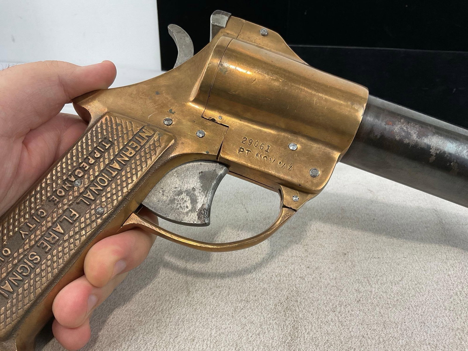 WWII 1944 International Flare Signal Co. model 52 37mm Flare Gun, Brass & Steel, SN:29061 - 5
