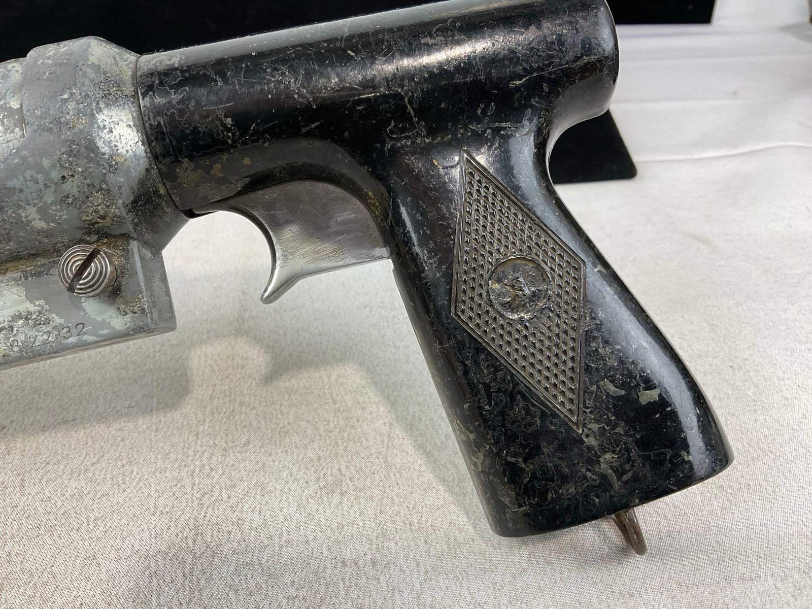 Vintage 1943 R.F. Sedgley/Lake Erie Chem Co. US Navy & Coast Guard Fare gun, SN:11914 - 5