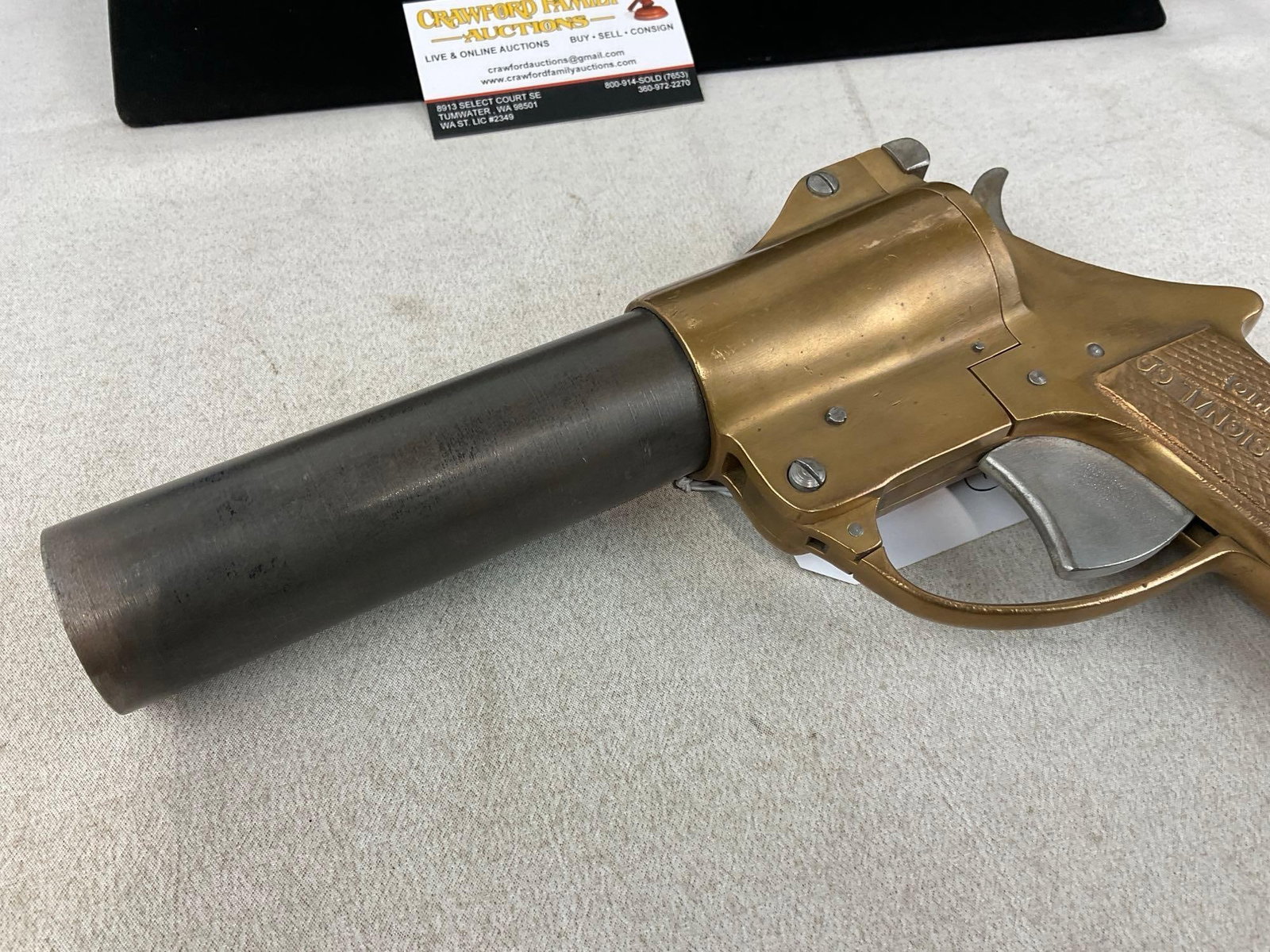 WWII Era 1944 International Flare Signal Co. Model 52, 37mm bore, Brass & Blued Steel, SN:25761 - 4