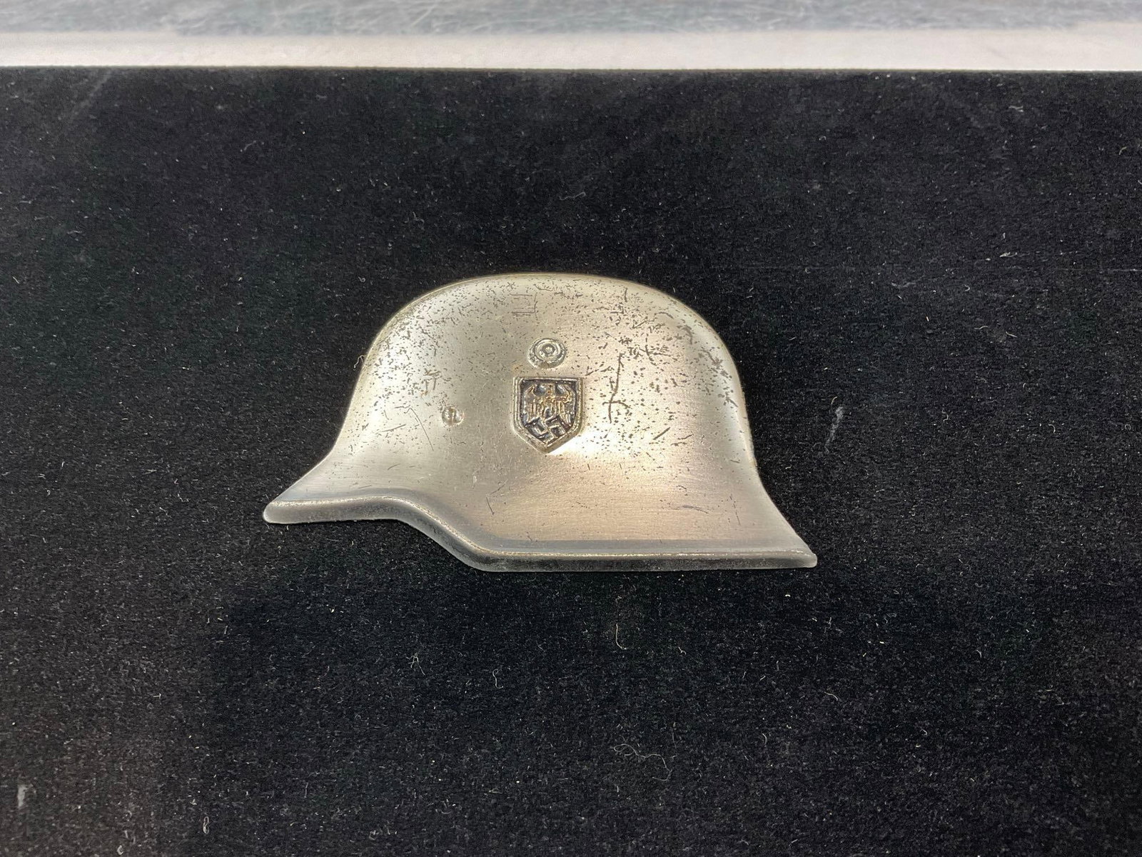 WWII Third Reich German Stahlhelm Miniature Insignia, Steel Helmet w/prongs, 4x3x2 inches - 3