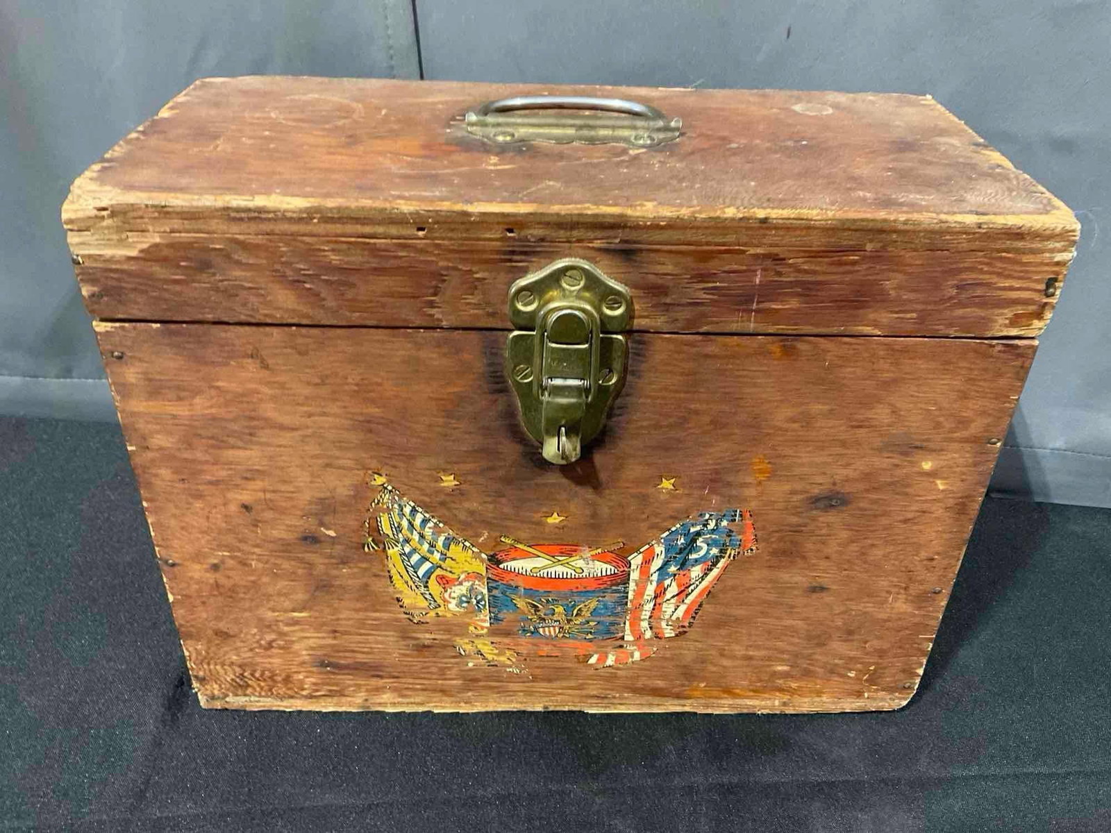 Handmade Plywood Black Powder Tool Box, w/Lead Mold, Mallet, Vintage Powder Flask, Lead Pellets: Shows some wear. See pics for condition. Measures approx 12h x 15w x 8d inches. E-6420