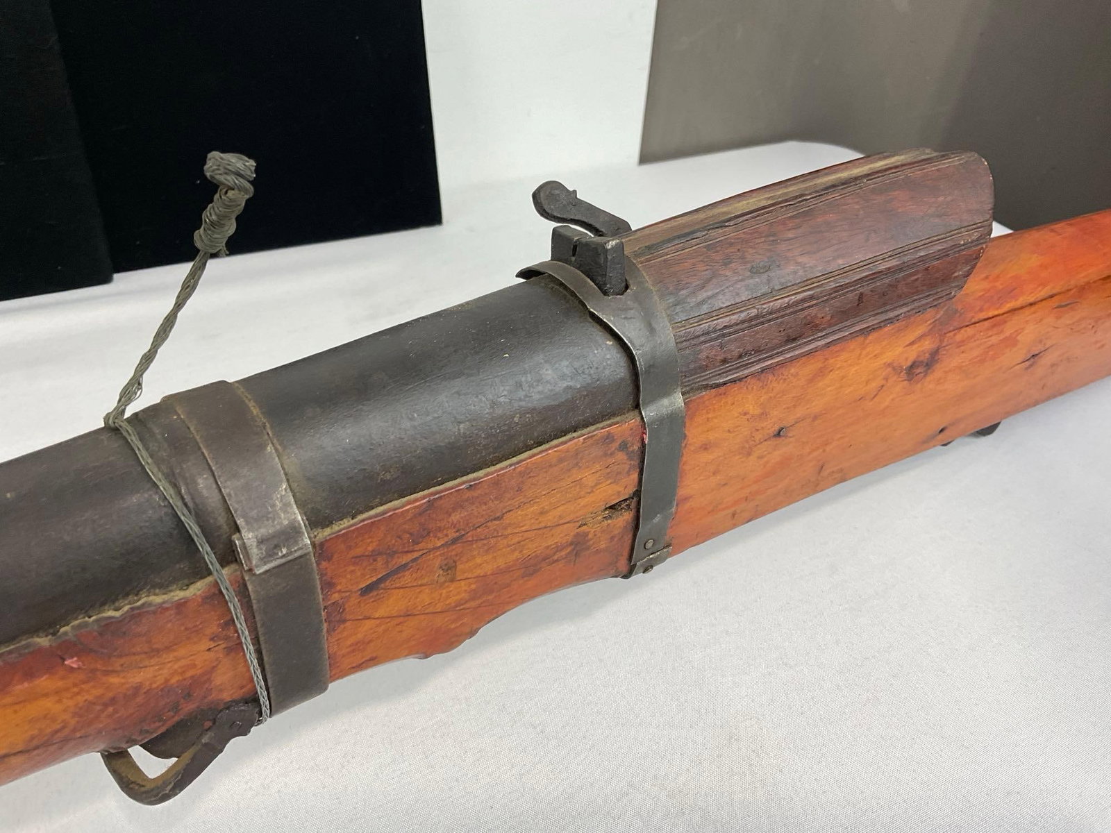 Huge Indian? Matchlock Wall/Rampart Gun, Black Powder, Primitive style stock w/Cast Iron Barrel - 12