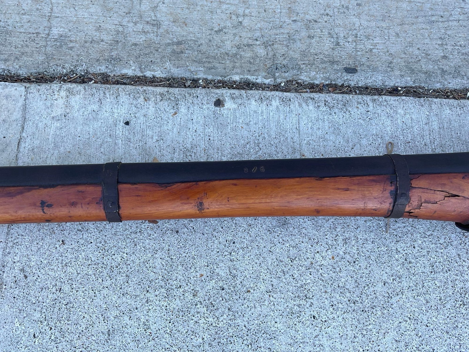 Huge Indian? Matchlock Wall/Rampart Gun, Black Powder, Primitive style stock w/Cast Iron Barrel - 4
