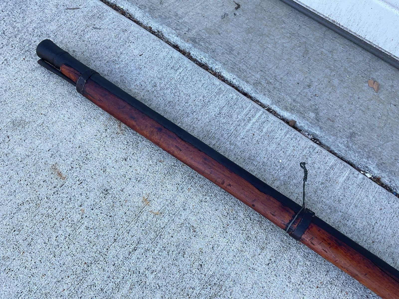 Huge Indian? Matchlock Wall/Rampart Gun, Black Powder, Primitive style stock w/Cast Iron Barrel - 5