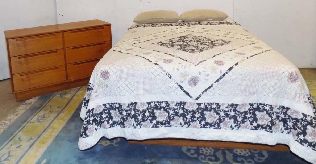 MID CENTURY BEDROOM SET (1 of 10)