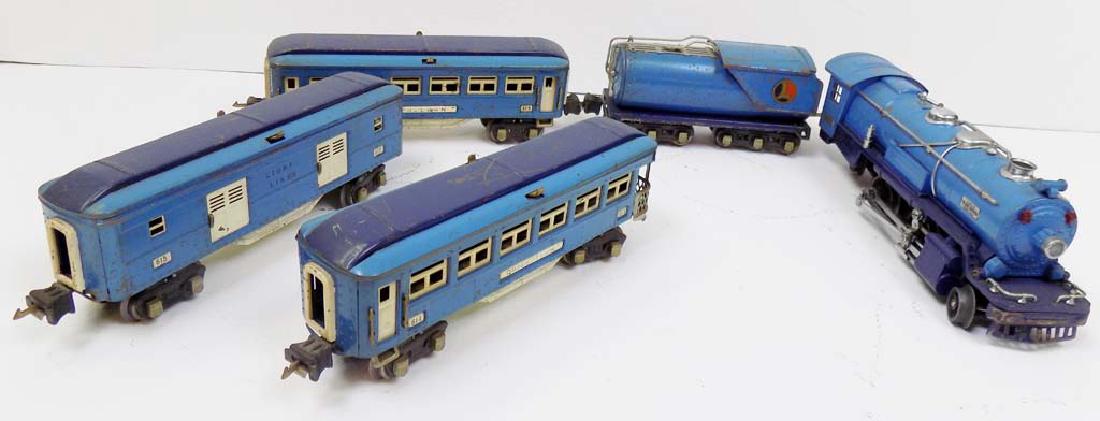 LIONEL BLUE COMET TRAIN SET: A 5 PC PRE WAR LIONEL BLUE COMET TRAIN SET INCLUDES LOCOMOTIVE AND TENDER 263E MEASURING 11" X 4.5", CARS PULLMAN OBSERVATION 613 AND 614, AND 615 MEASURING 11.5"L.