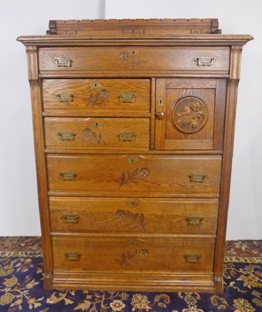 Tall Oak Dresser May 01 2018 Teel Auctions In Pa