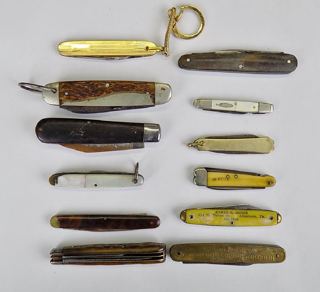 LOT OF 12 FOLDING POCKET KNIVES: MAC TOOLS, BETHLEHEM FOUNDRY, MORLEY, VENUE, BOY SCOUT, REMINGTON, IMPERIAL HAMMER. 2-1/4" TO 3-1/4" CLOSED, 3-1/4" TO 5-3/4" CLOSED.