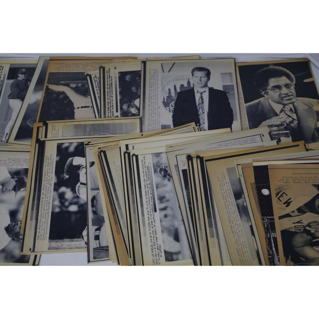 70 ORIGINAL BASEBALL PRESS PHOTOS: A LOT OF 70 ORIGINAL BASEBALL PRESS PHOTOGRAPHS. PLEASE SEE PHOTOS FOR NAMES AND SCENES.