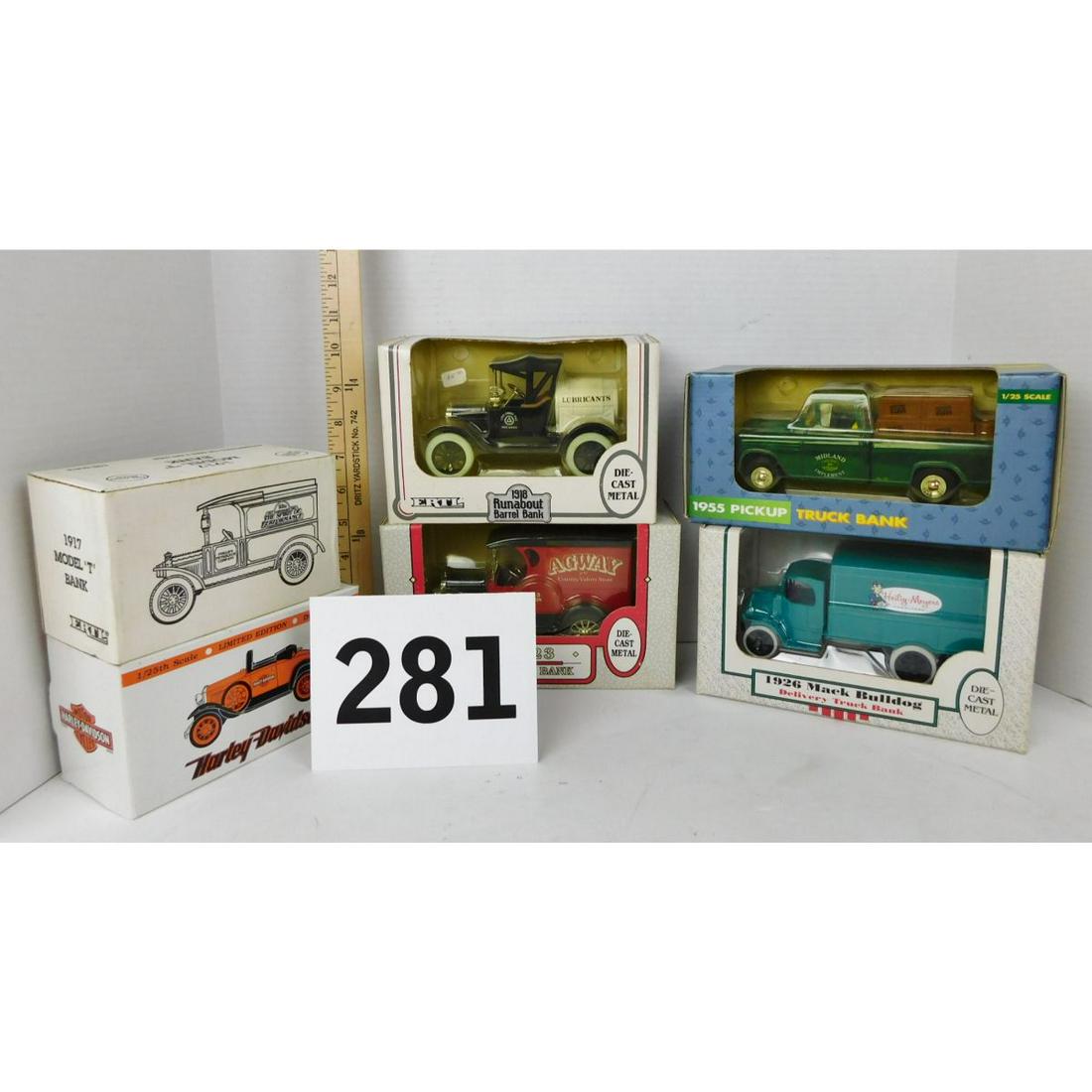 SIX DIECAST ADVERTISING TRUCK BANKS: A LOT OF SIX DIECAST ADVERTISING TRUCK BANKS. A MAC B HEILIG-MEYERS FURNITURE, CHRIS SERVICE OILS, AGWAY, HARLEY DAVIDSON, PHILLIPS, MIDLAND. SOME ERTL BRAND.