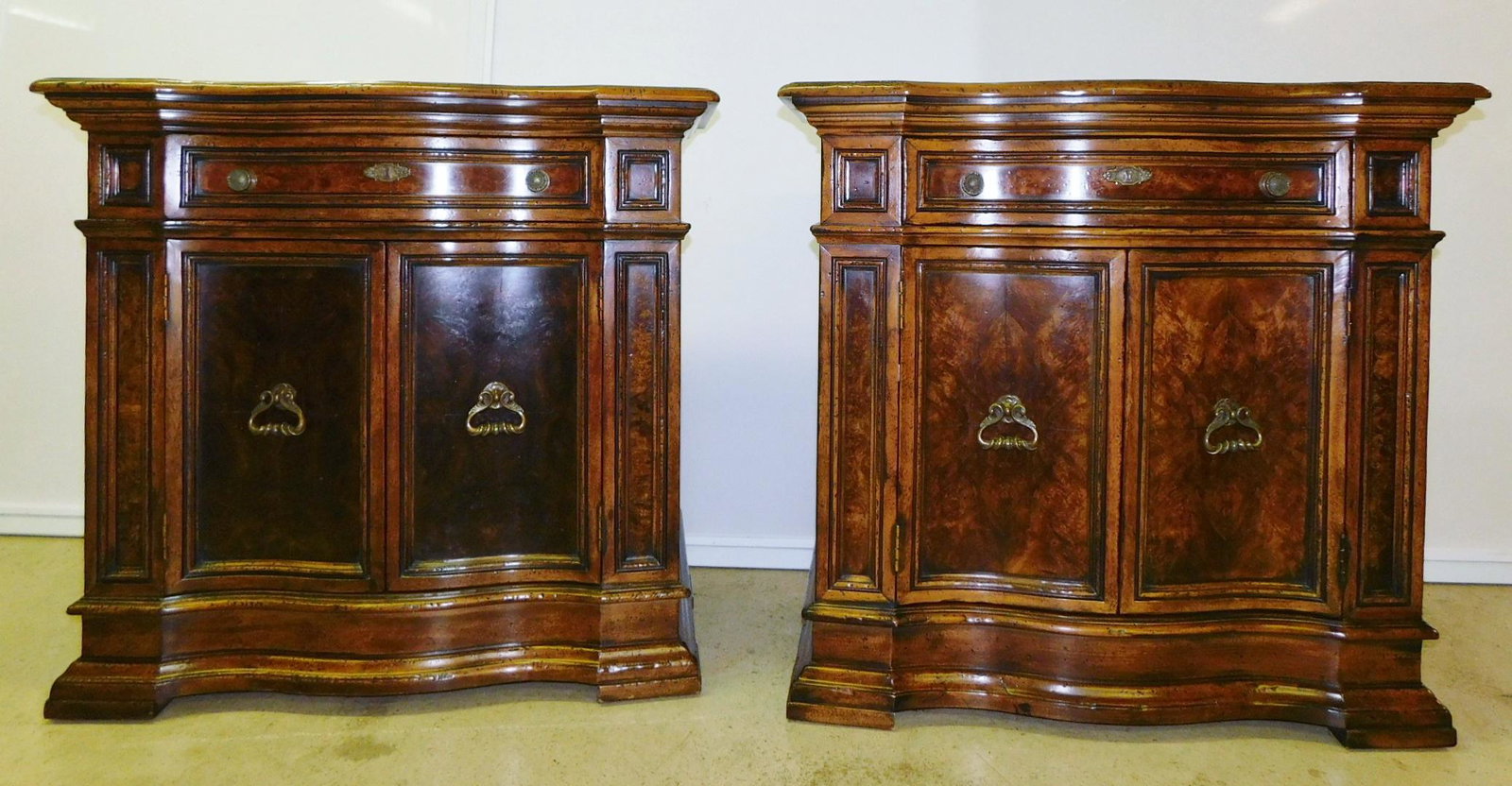 PAIR RUSTIC HENREDON END STANDS: A PAIR OF RUSTIC ONE DRAWER HENREDON END STANDS. MEASURES 37"W X 20.5"D X 35"H EACH.