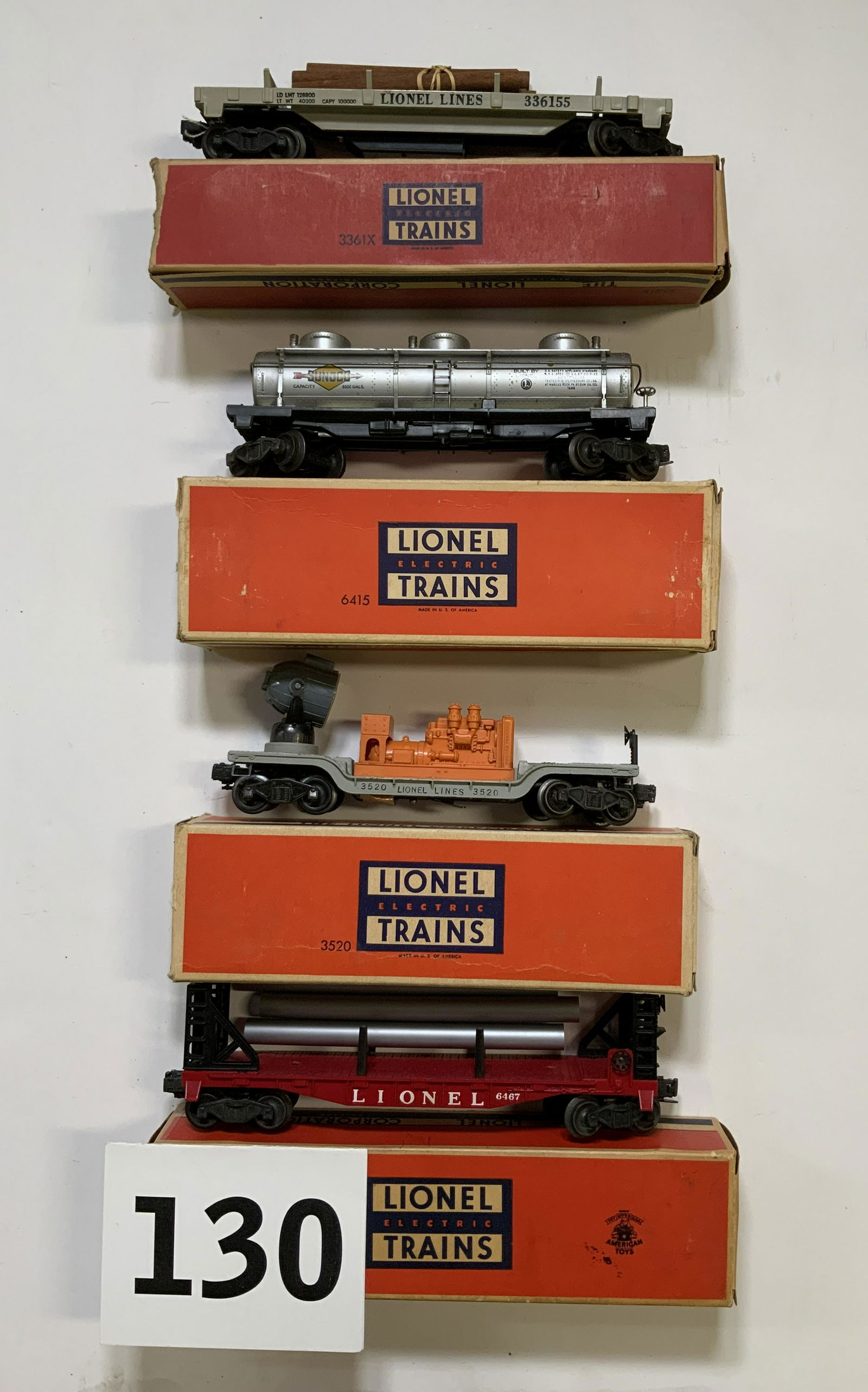 FOUR PIECE LIONEL TRAIN CARS LOT, SEE DESCRIPTION. (1 of 4)