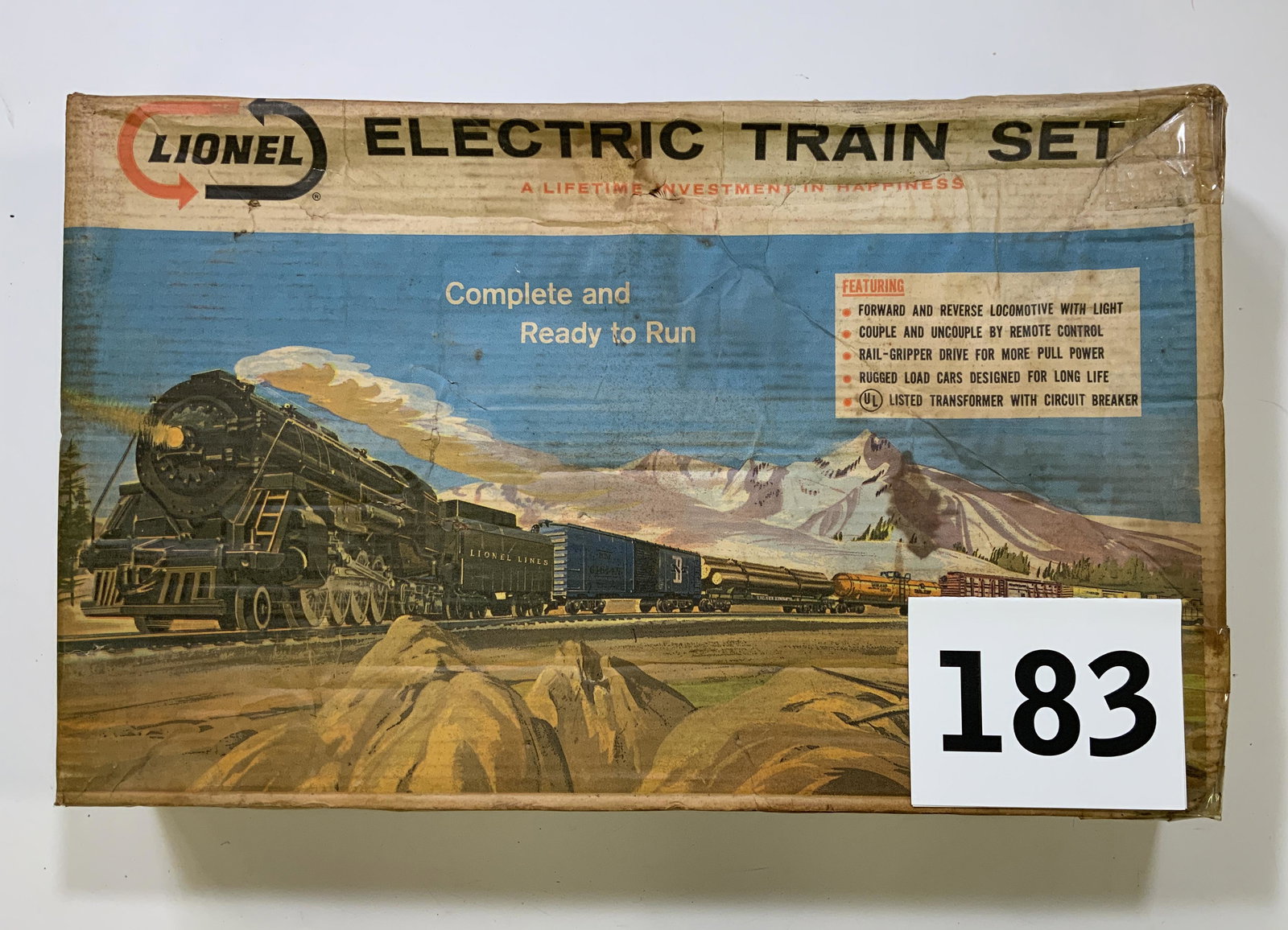 LIONEL STEAM FREIGHT WITH WHISTLE AND SMOKE SET WITH BOX. (1 of 4)