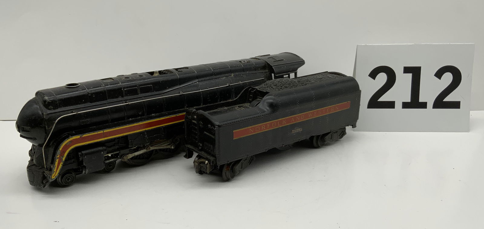 Lionel 746 norfolk and western steam locomotive 2025