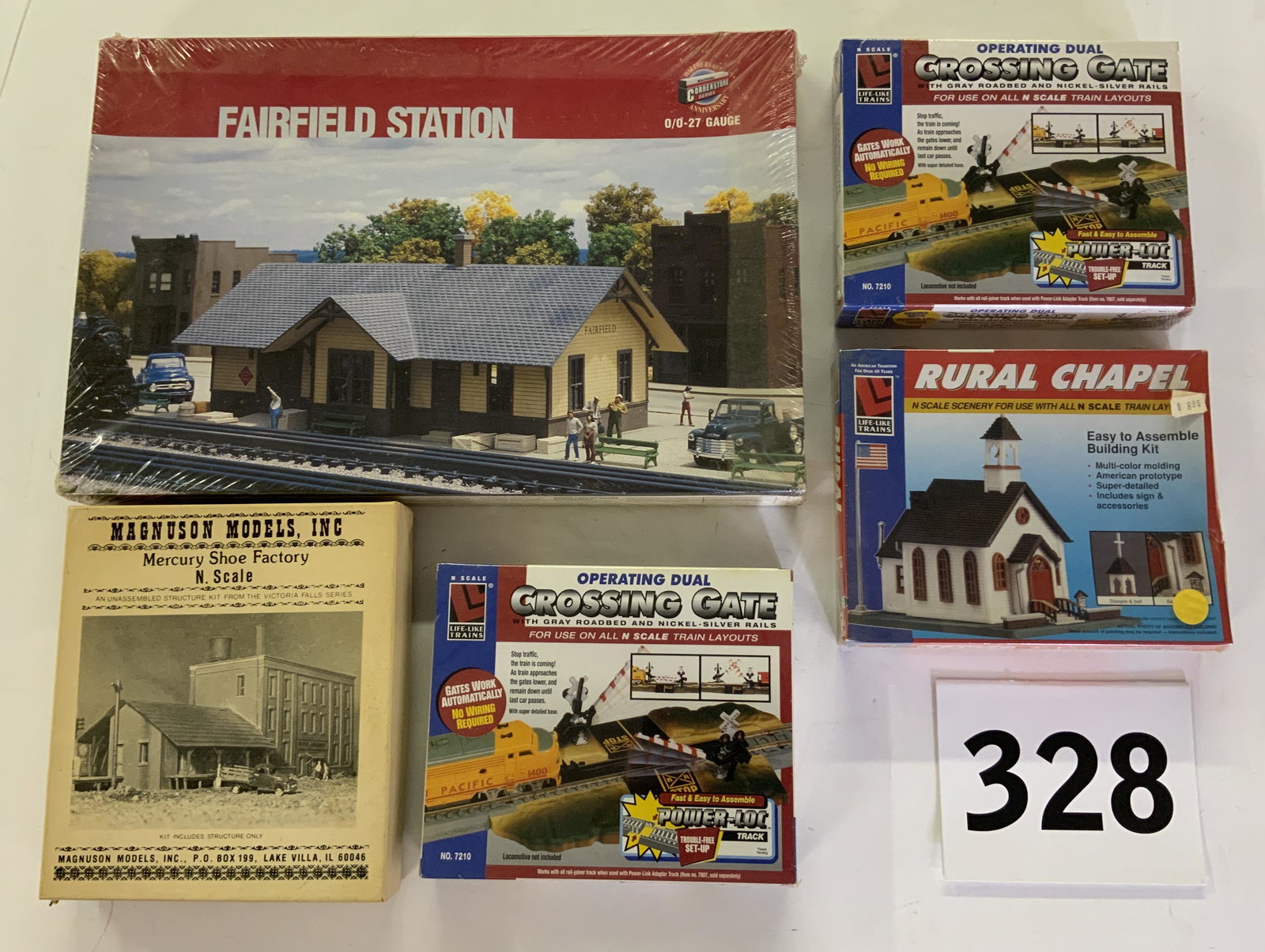 ASSORTED MAKE MODEL BUILDINGS AND GATES. (1 of 1)