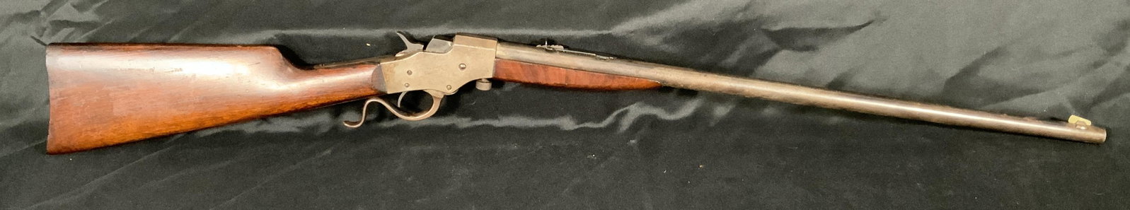 STEVENS MODEL 1915 FAVORITE .32 LONG BREECH LOAD SINGLE SHOT RIFLE.: STEVENS MODEL 1915 FAVORITE .32 LONG BREECH LOAD SINGLE SHOT RIFLE. SERIAL NUMBER D902. THIS FIREARM NEEDS TO BE REGISTERED.